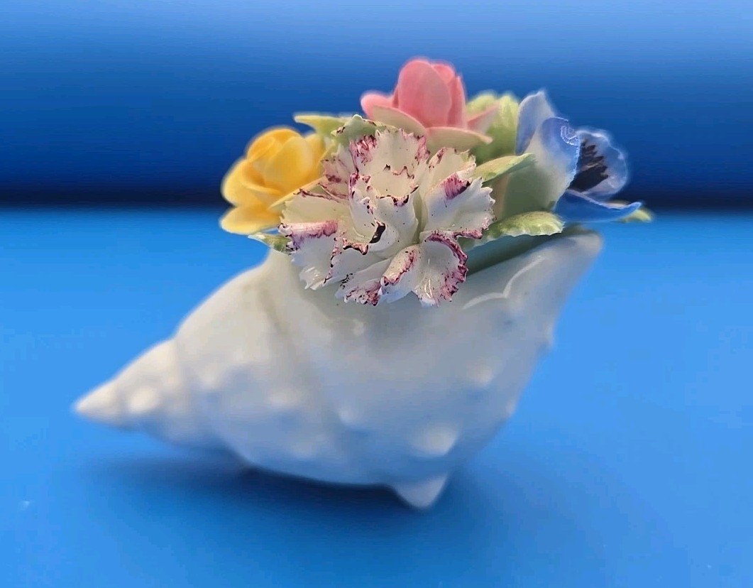 Royal Adderley Floral Flower Arrangement England Seashell Shell 2.5″ X 3.5″