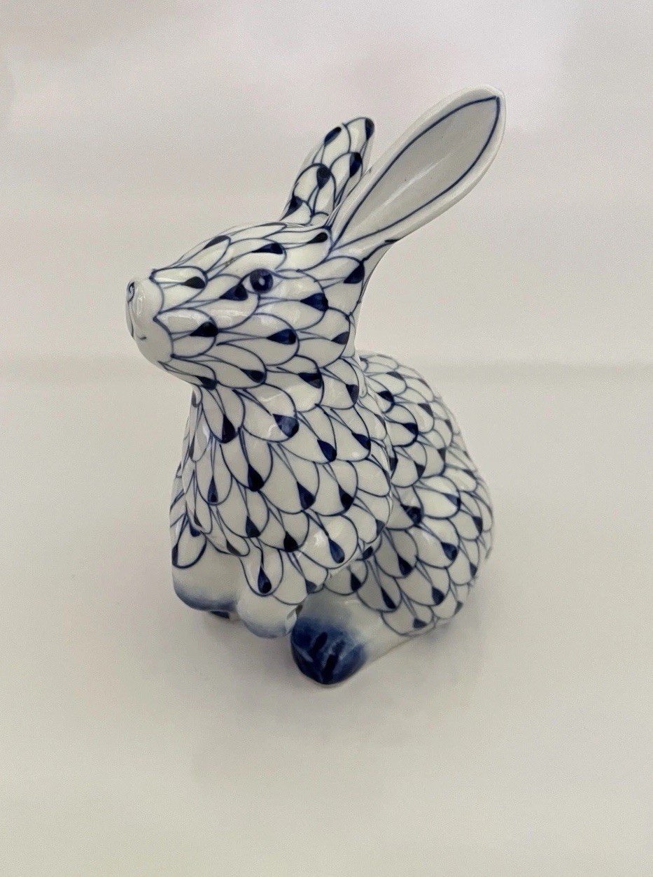 Vtg. Andrea by Sadek Porcelain Hand Painted Rabbit Figurine Blue White Fishnet