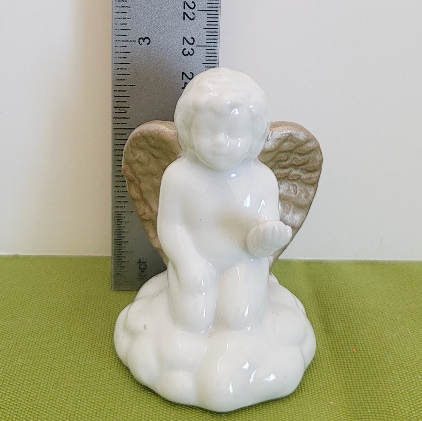 Kneeling China Angel Cherub Figurine Gold Wings Hand Painted 3″ Tall