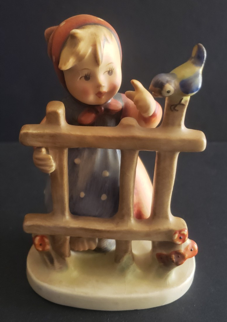 Goebel Hummel Figurine SIGNS OF SPRING #203/2/0 – 4″ – TMK-2 – Full Bee One Shoe