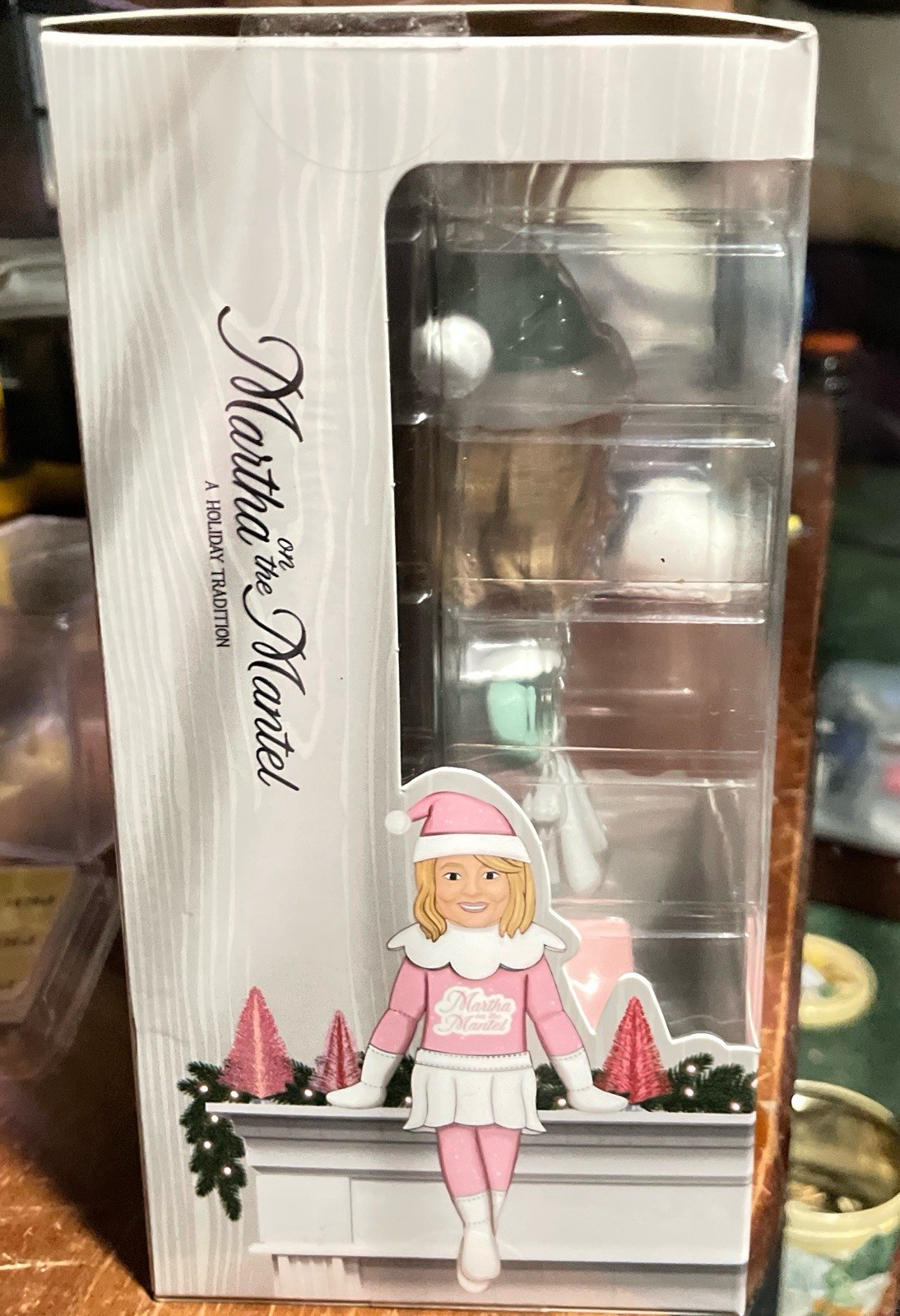 MARTHA STEWART BOBBLEHEAD “MARTHA ON THE MANTEL” A holiday Tradition NEW IN BOX