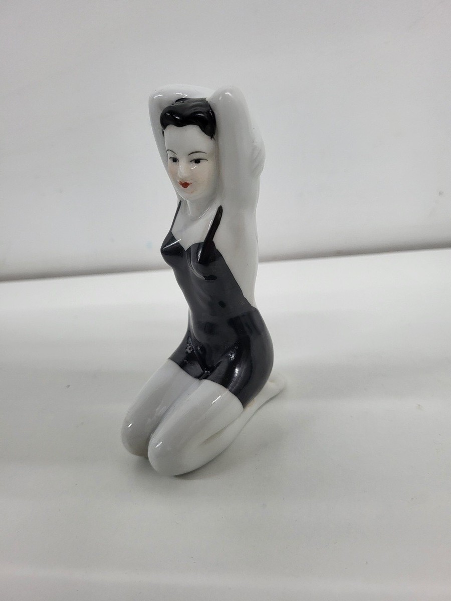 Sexy Art Deco-German Style Art Nouveau Porcela Pin-up Swimmer Figurine