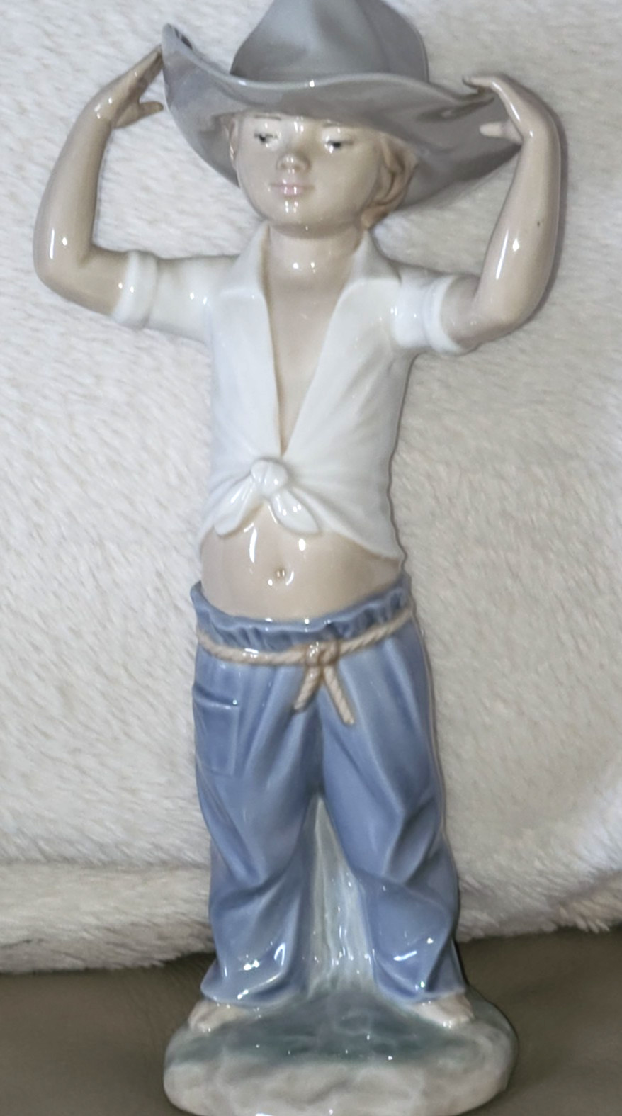 Vtg NAO by Lladro ‘Little Cowboy Boy Figurine Retired Cactus Large Hat Rope Belt