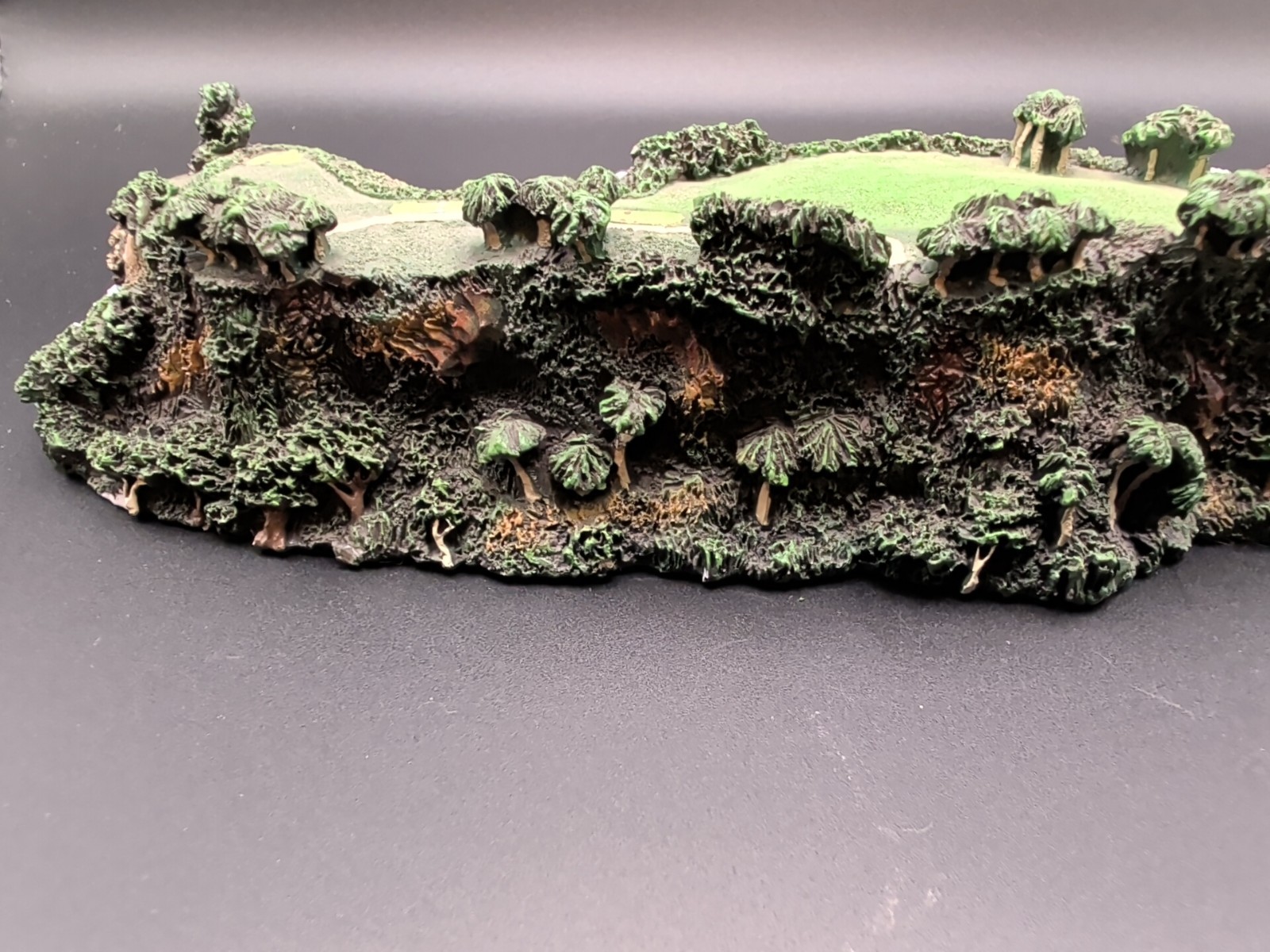 Danbury Mint Legendary Golf Holes 16th Kauai Lagoons Figurine Display