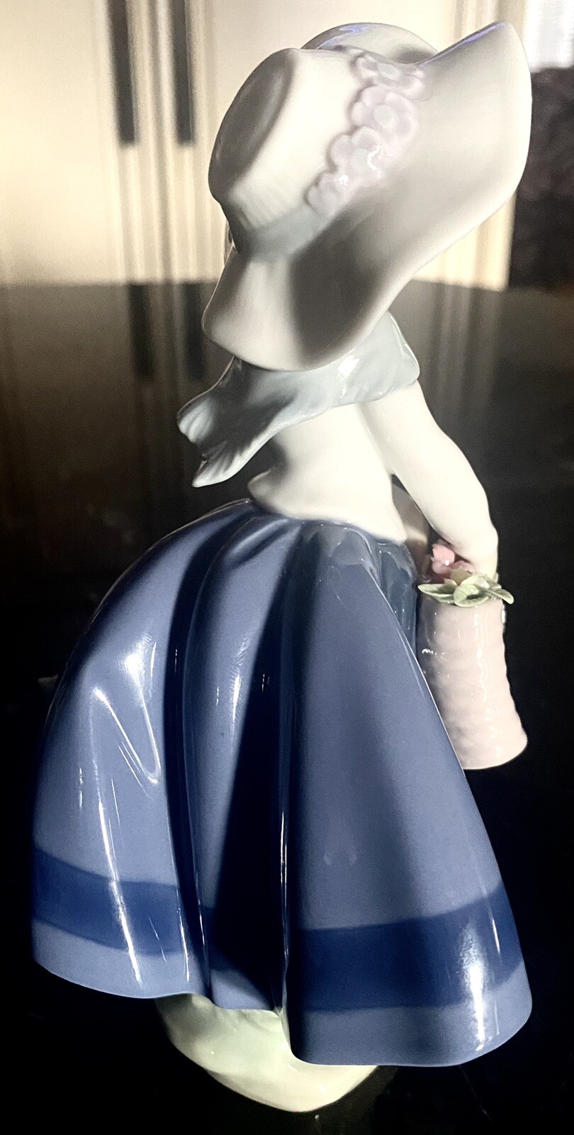 VINTAGE RETIRED LLADRO #5222 PRETTY PICKINGS GLAZED FINISH FIGURINE EXCELL COND