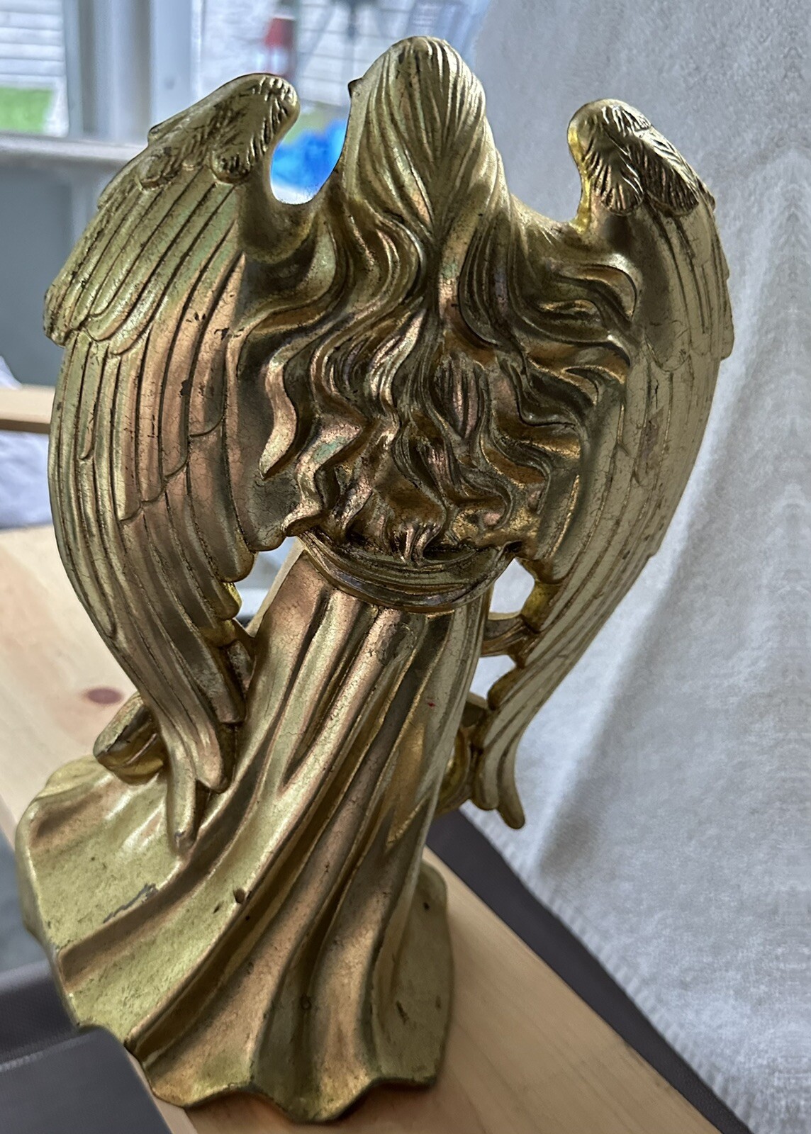 Temptations Pray Angel Statue