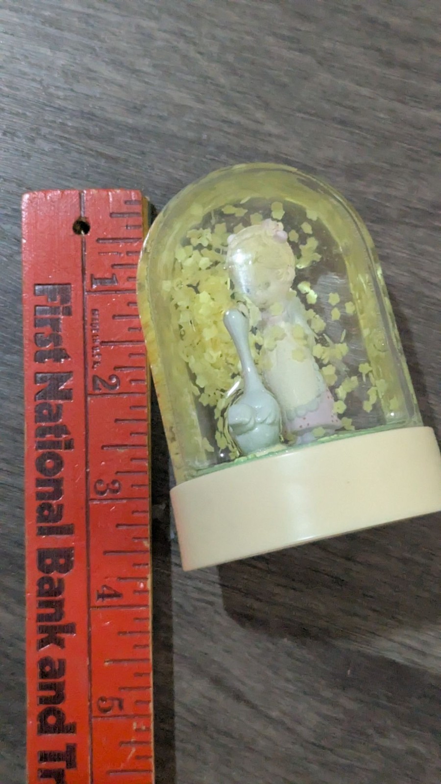 Precious Moments “Make A Joyful Noise” Snow Globe Figurine Yellow Glitter 3.5″