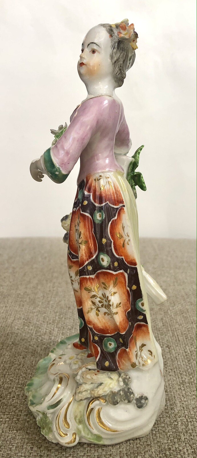 Circa 1752-1756 18 Century Red Anchor Chelsea England Porcelain Lady Figurine
