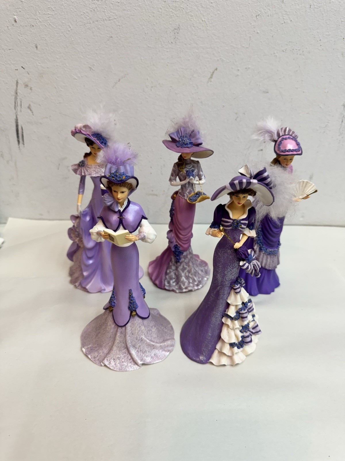 thomas kinkade commitment to caring figurine lot victorian ladies beautiful
