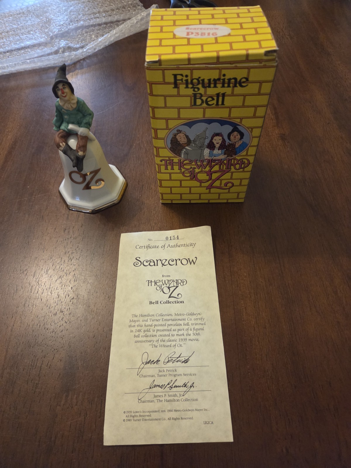 The Wizard of Oz Scarecrow Porcelain Figurine Bell w/ Box