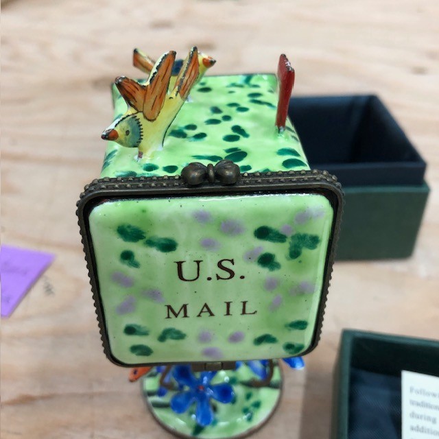 Vintage Kelvin Chen Miniature Enameled Mailbox #1846 (2001)