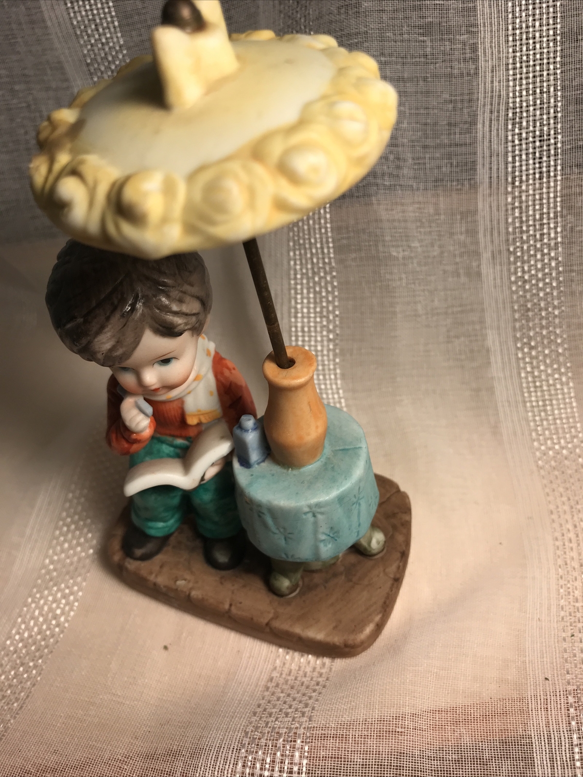 Capodimonte VTG Antique Boy Reading Writing Book Umbrella HTF Rare Figurine ￼