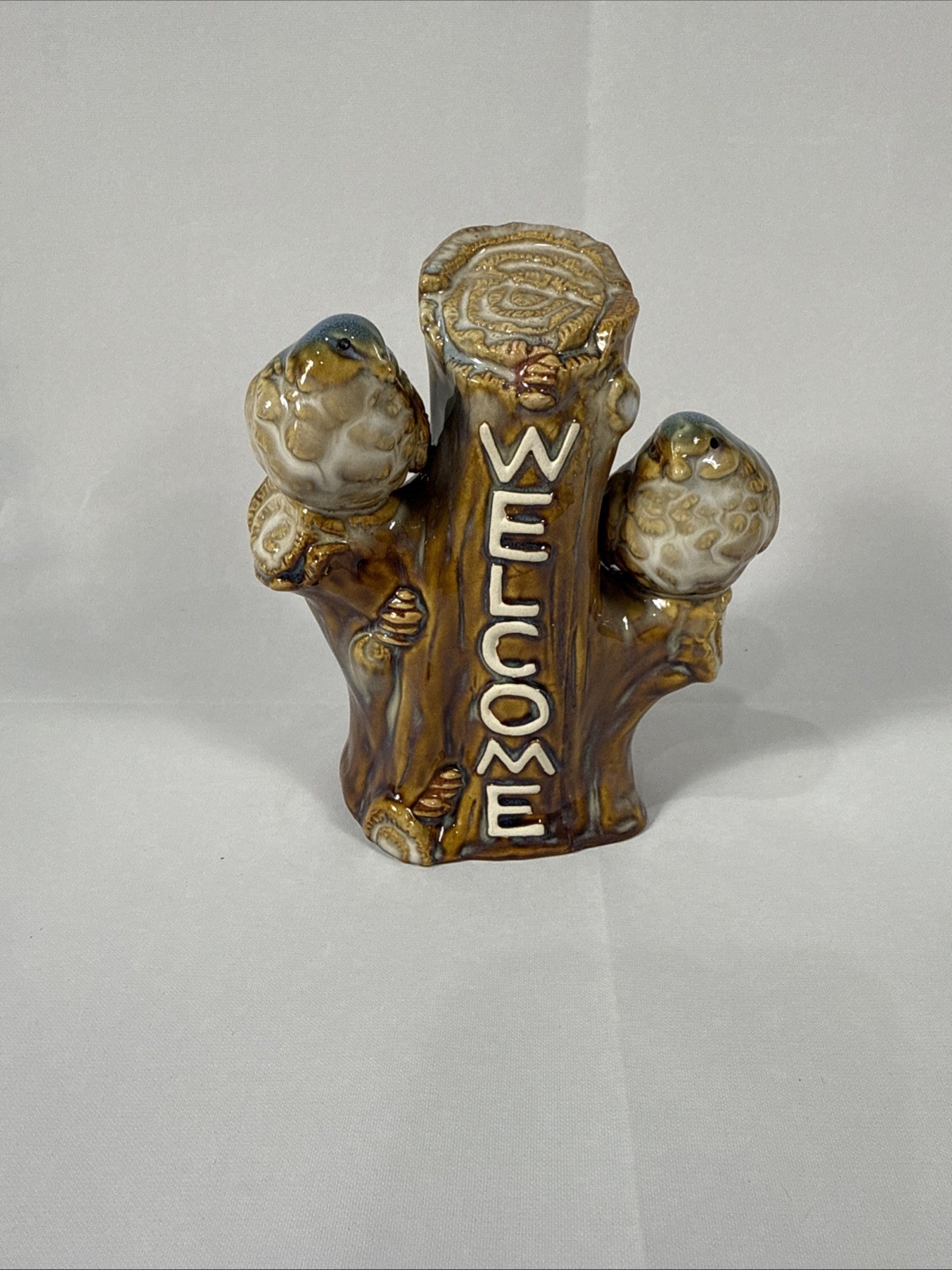 Vintage 2 Blude Birds Sitting on a Log Welcome Statue Ornament