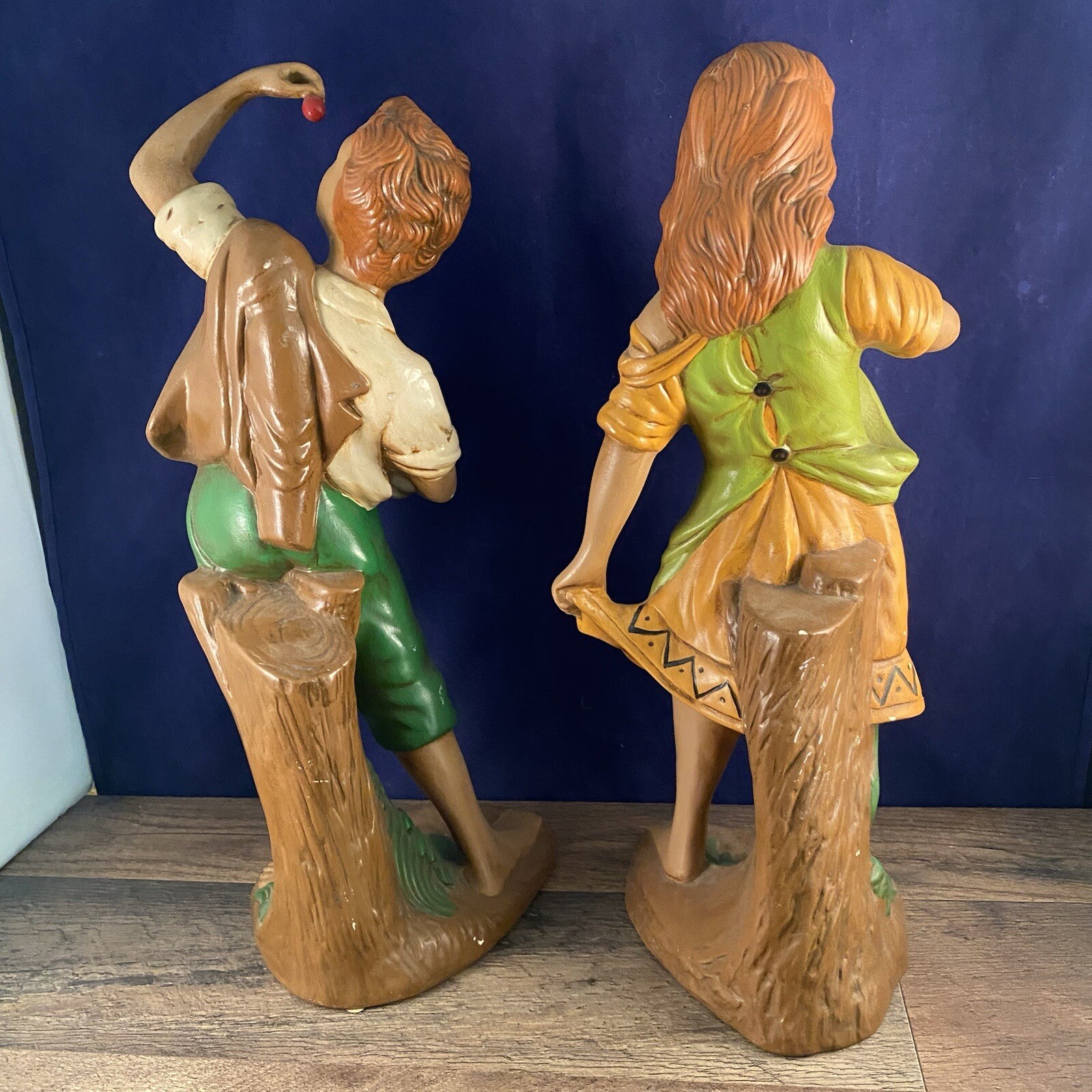 Vintage Atlantic Mold figurine pair, boy and girl peasant A585 1969 Hand Painted
