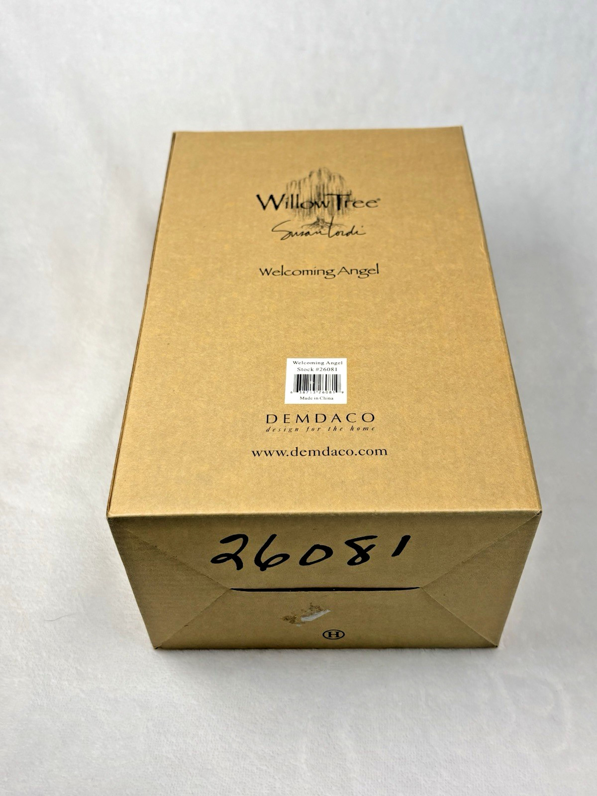 Willow Tree Welcoming Angel Pineapple 26081 Susan Lordi 2002 w Box
