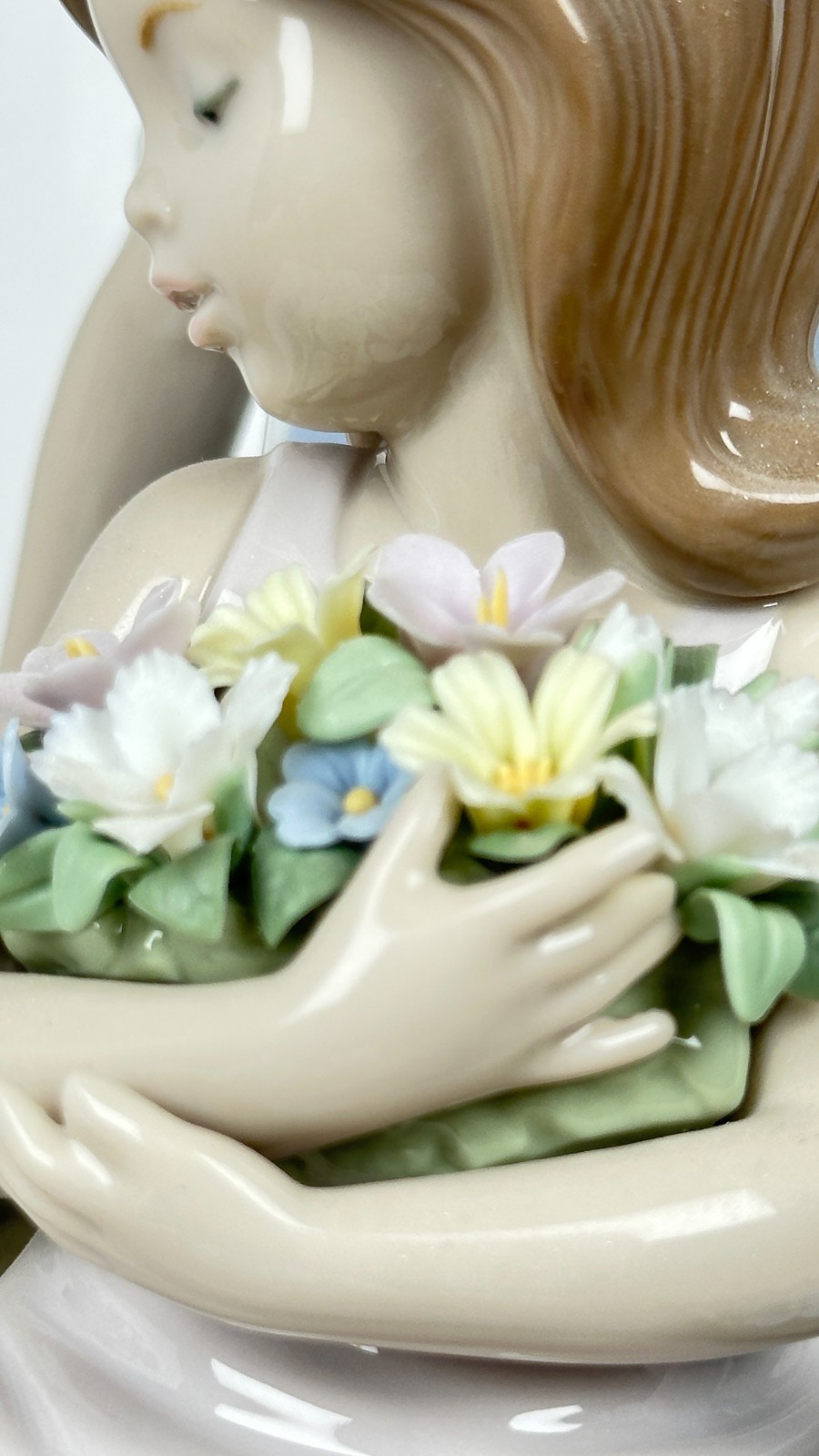 Lladro #6850 “The Prettiest Of All” Figurine Boy Girl Cart Flowers Glossy No Box