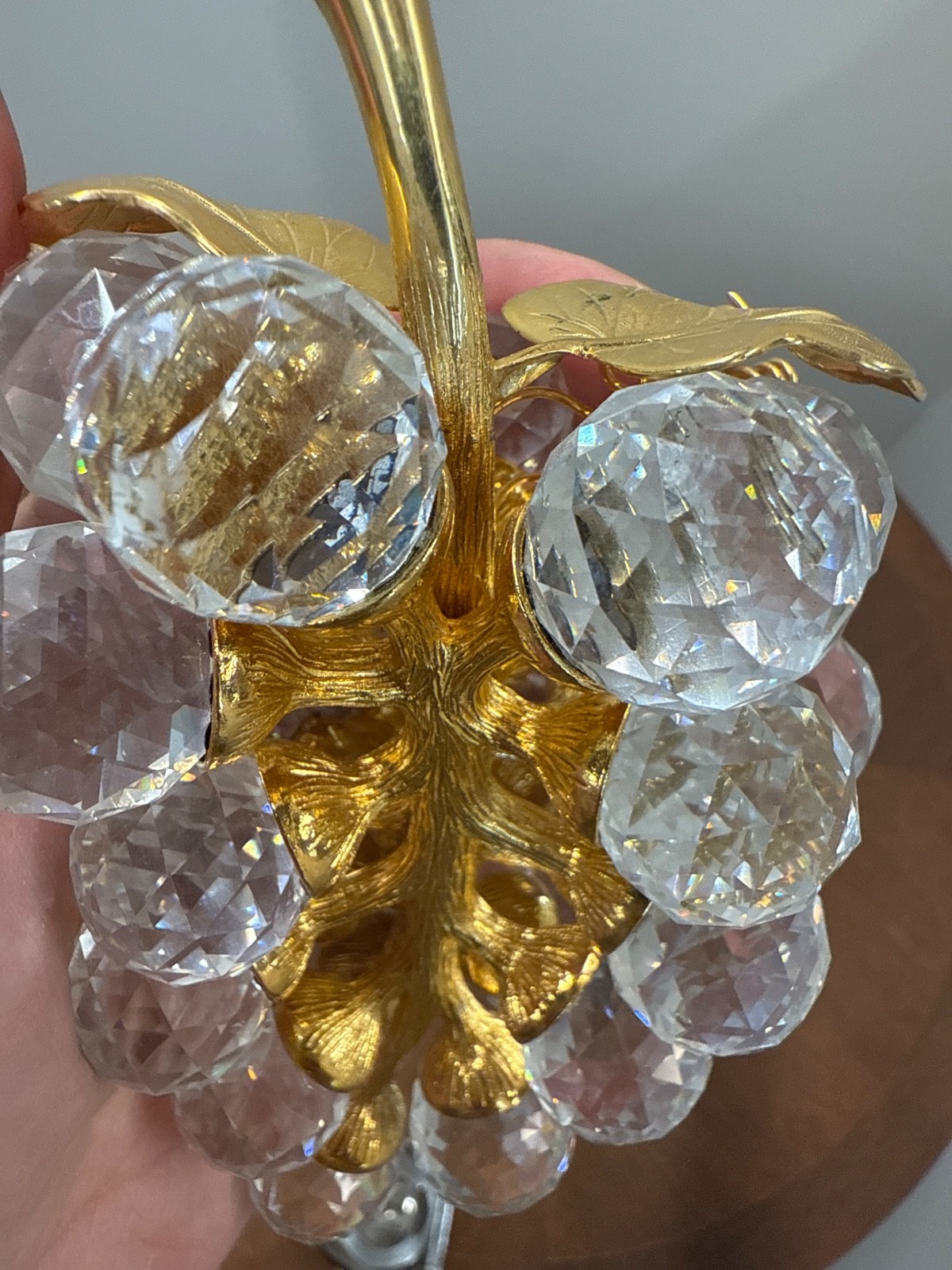 Swarovski Crystal Sparkling Fruit Collection 29 Grapes w/ Gold Leaves and Stem