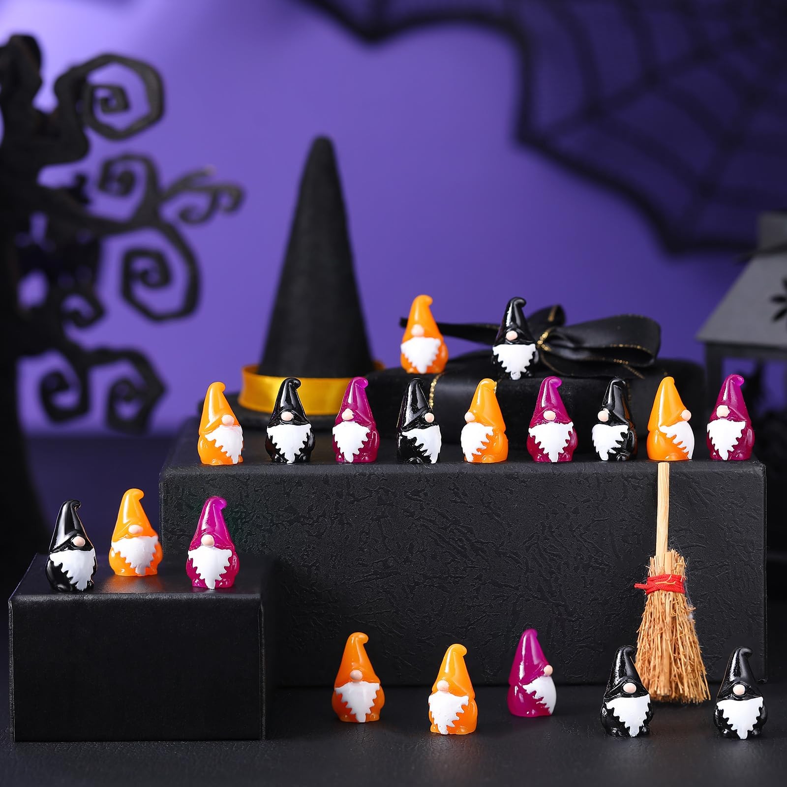 Wesiti 60 Pcs Halloween Mini Resin Gnomes Figurines Halloween Miniature Resin…
