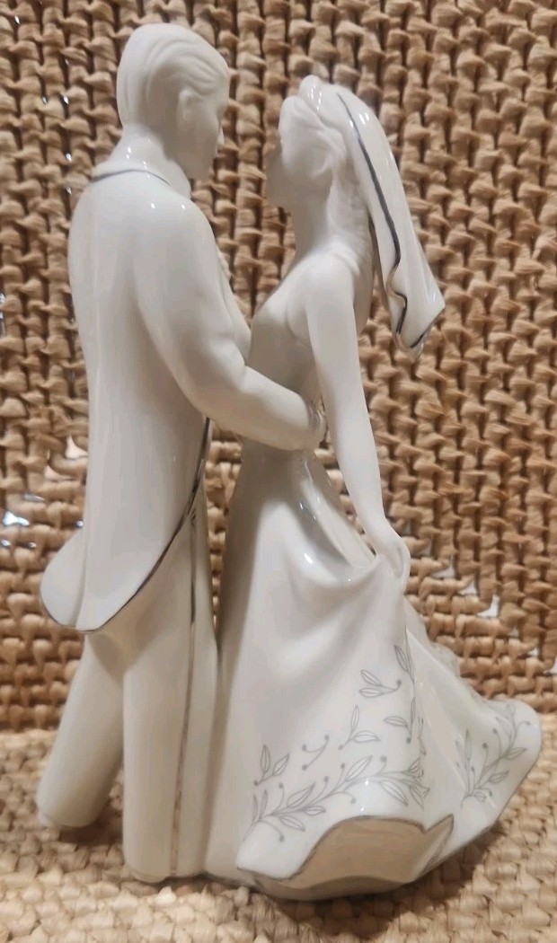 Lenox Wedding Promises First Dance Cake Topper Figurine~excellent Condition