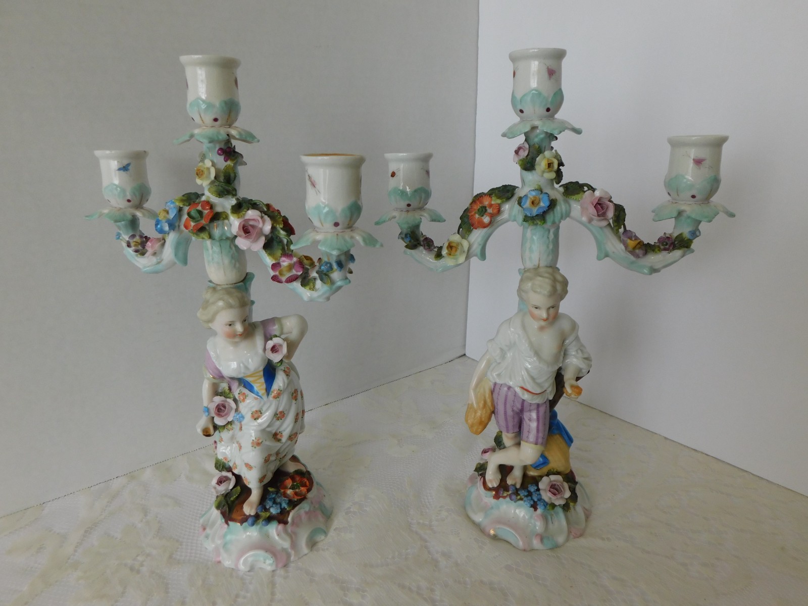 ANTIQUE HELENA WOLFSOHN DRESDEN FIGURAL CANDELABRA / CANDLESTICKS – GERMANY