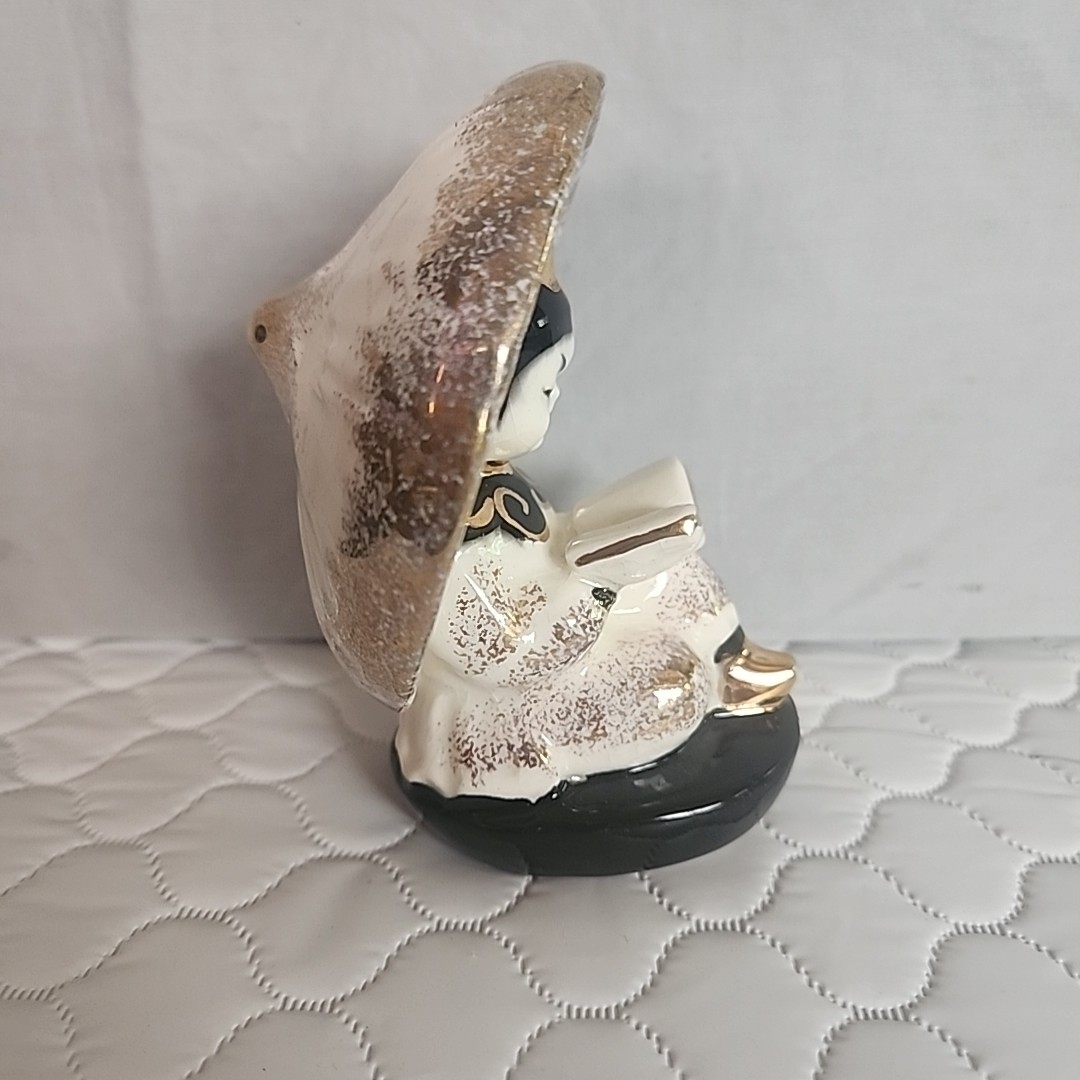 Vintage Ceramic Asian Boy Reading Book Gold Accents 4.25″