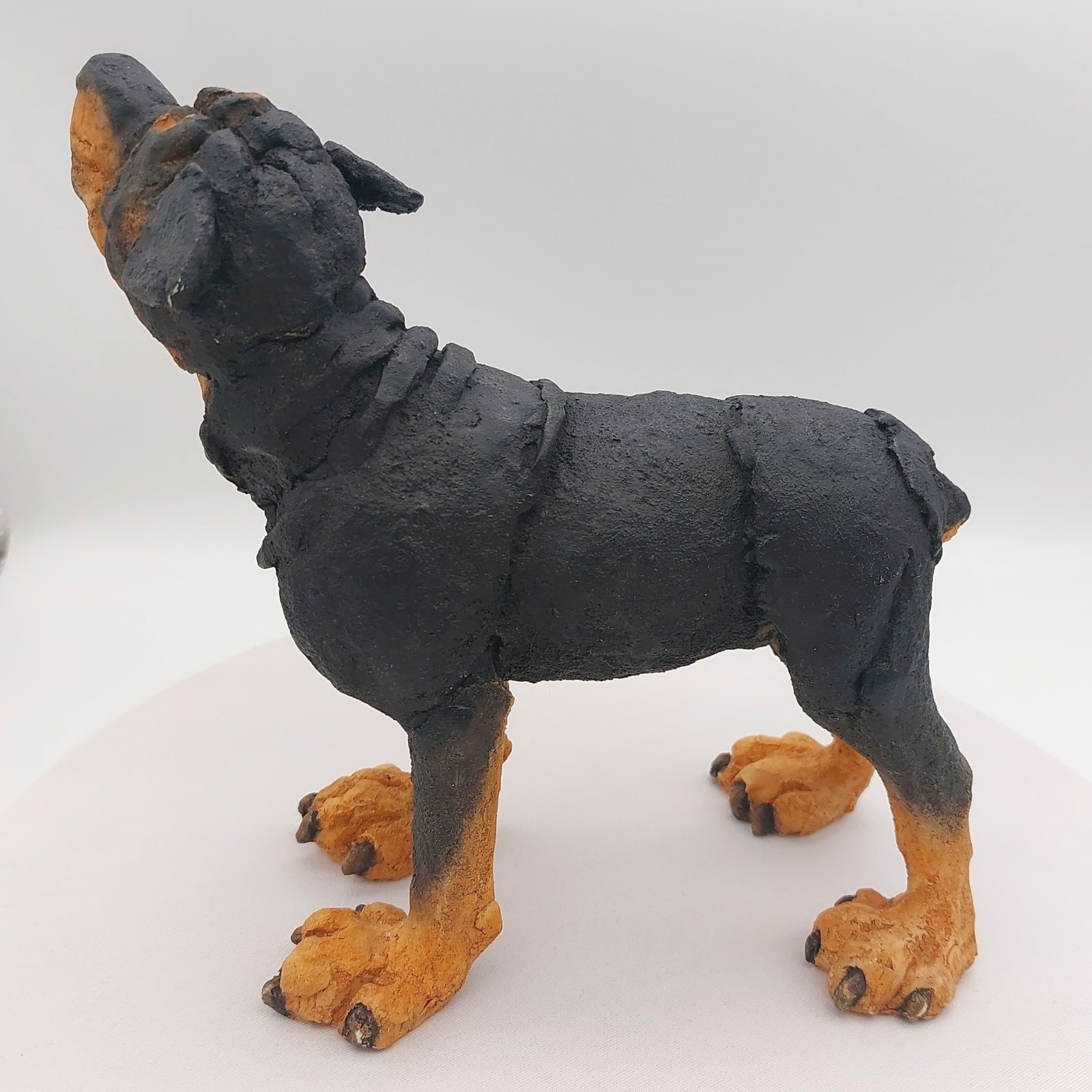 Country Artists 2001 A Breed Apart Rottweiler #70010 Dog Figurine 7.5″