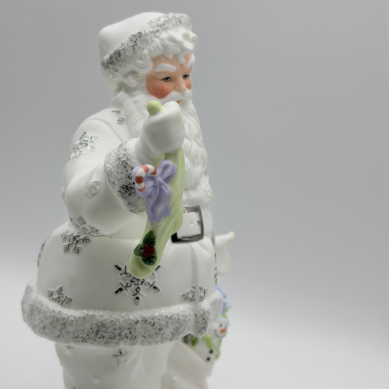 Lenox Platinum Classics Figurine Santa’s Christmas Magic 9”H White Holiday 2002