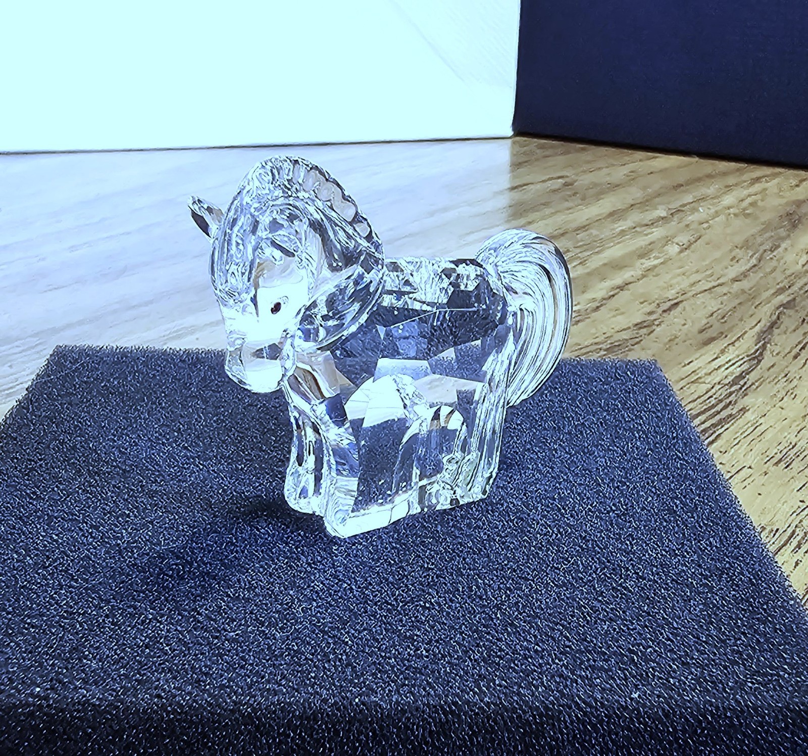 🐴 Swarovski Crystal 2002 “Chinese Zodiacs”, Small, Pony / Horse Figurine, Box