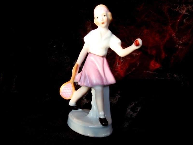 Art Deco-German Style Figurine Pin-up Art Nouveau Style Porcelain