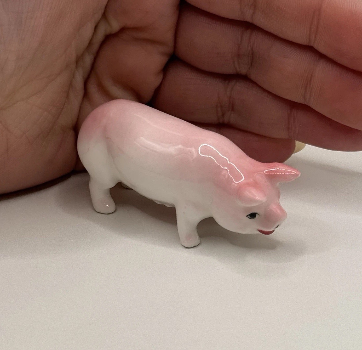 Vintage Miniature MCM Pig Piggy Hog Figurine Farm Animal Trinket **
