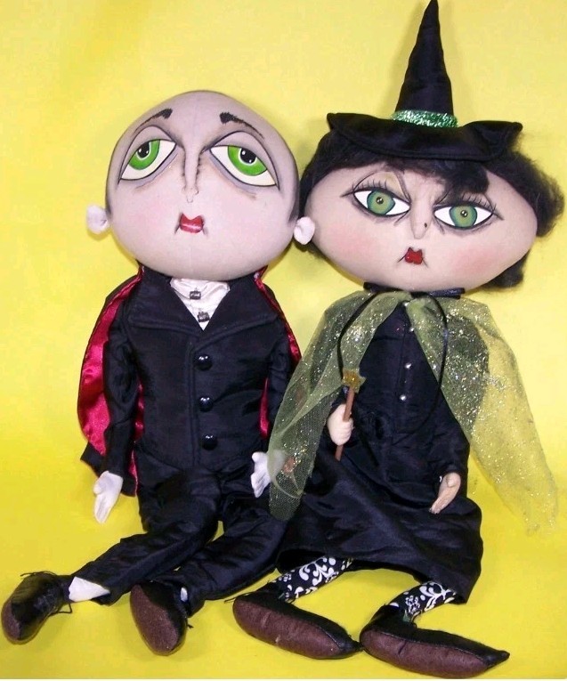 Gathered Traditions by Joe Spencer Xanzabelle Witch & Norbert Vampire Gallerie 2