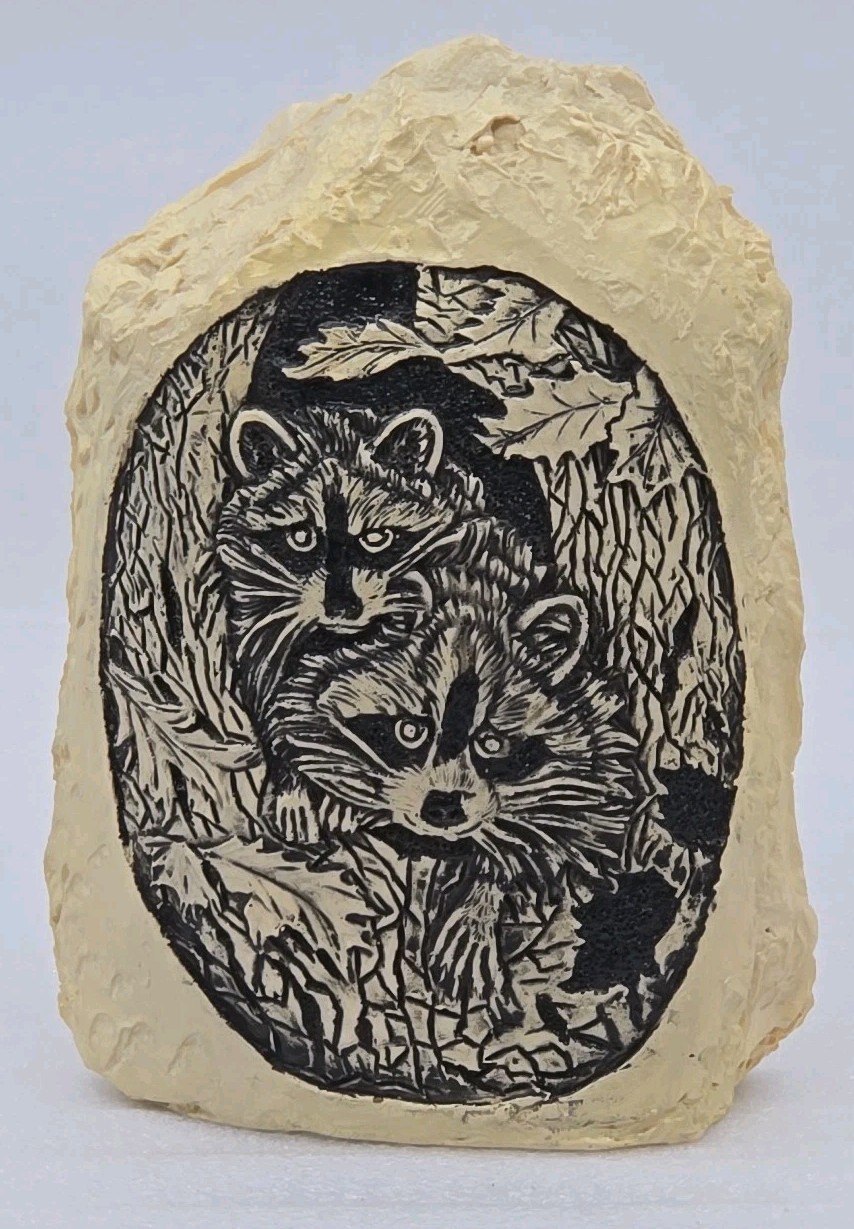 Vtg RARE FIND CARVING, FIGURINE, pair of Adorable RACCOONS Resin Free-Standing
