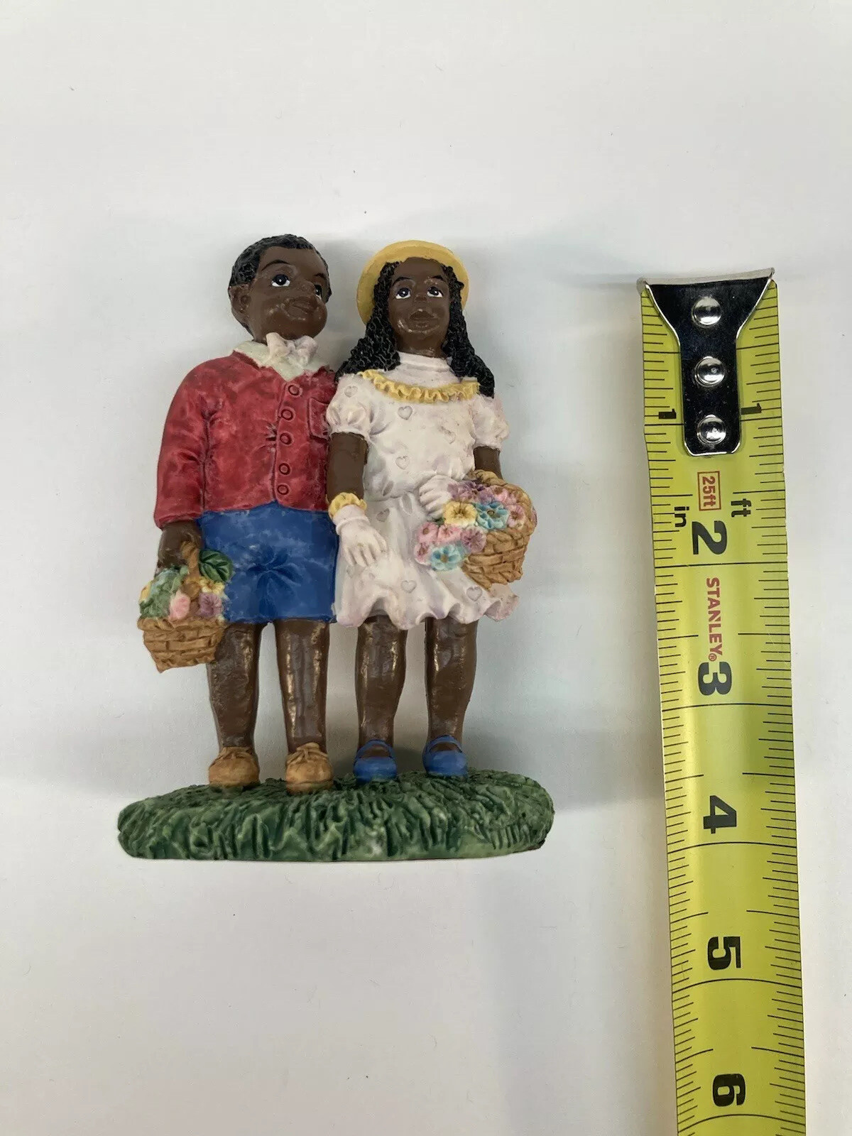 Treasures of the Heart African American Boy & Girl Flowers 30105 1995 Young Inc.