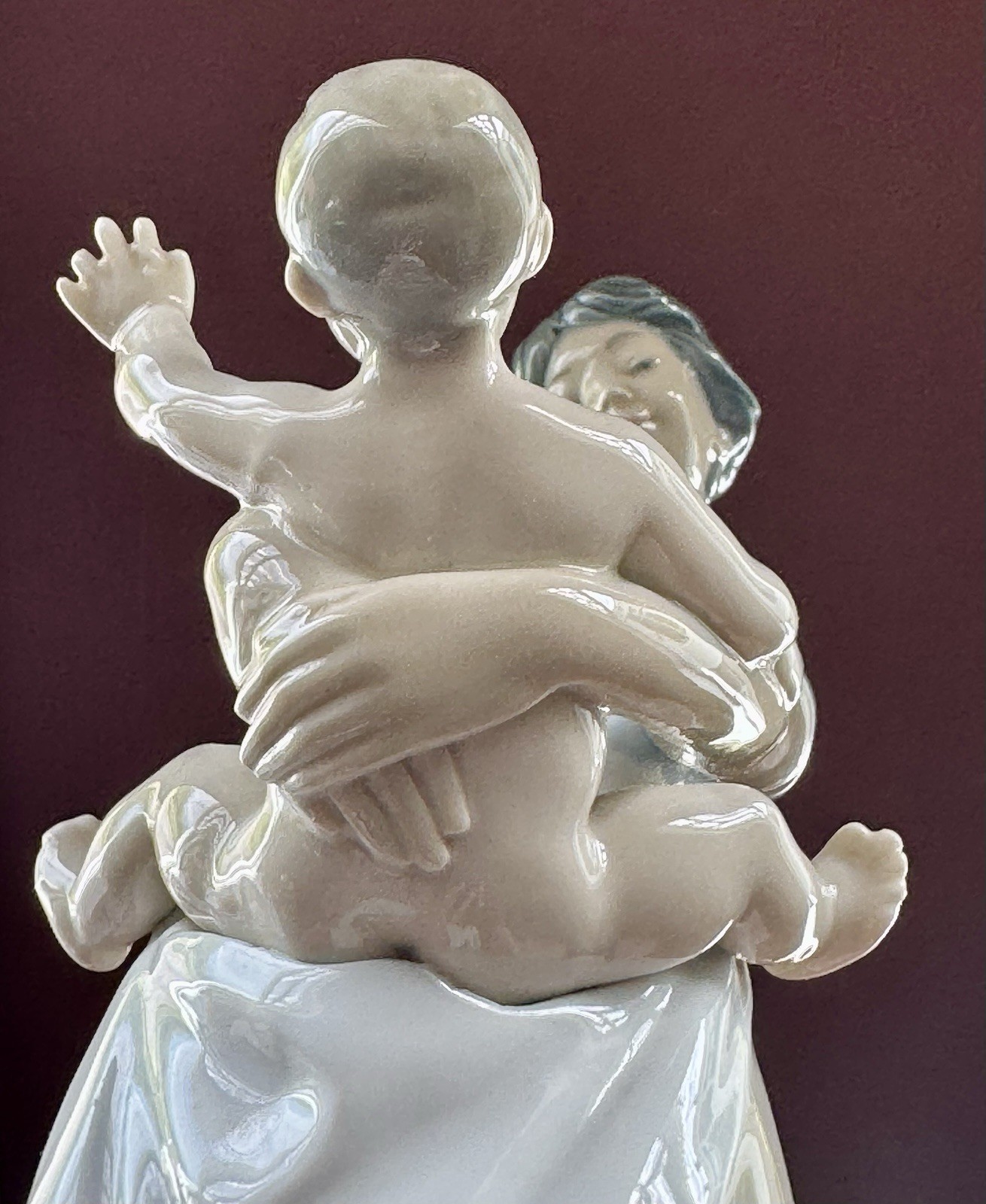 Vintage Lladro 4575 Motherhood Mother and Child Porcelain Figurine Spain Retired