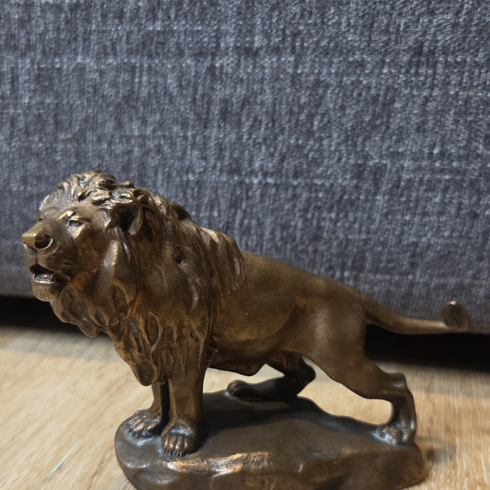 Signed A. Vastagh Bronze Lion Sculpture Statue Heavy Hollow Cast 4″ Figurine