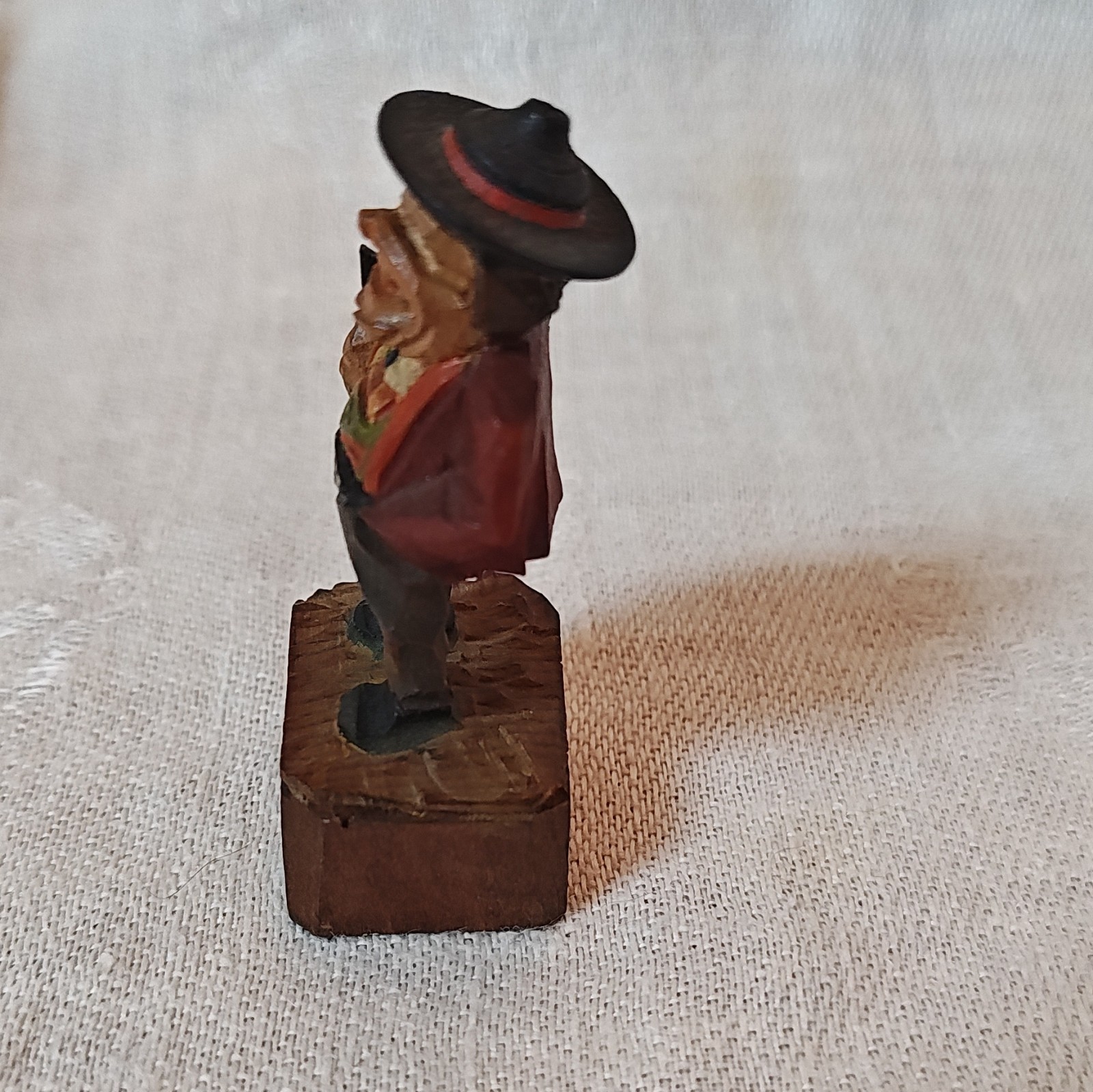 Vintage Folk Art Hand Carved Wooden Figurine w/ Umbrella Hat Italy 2.25in
