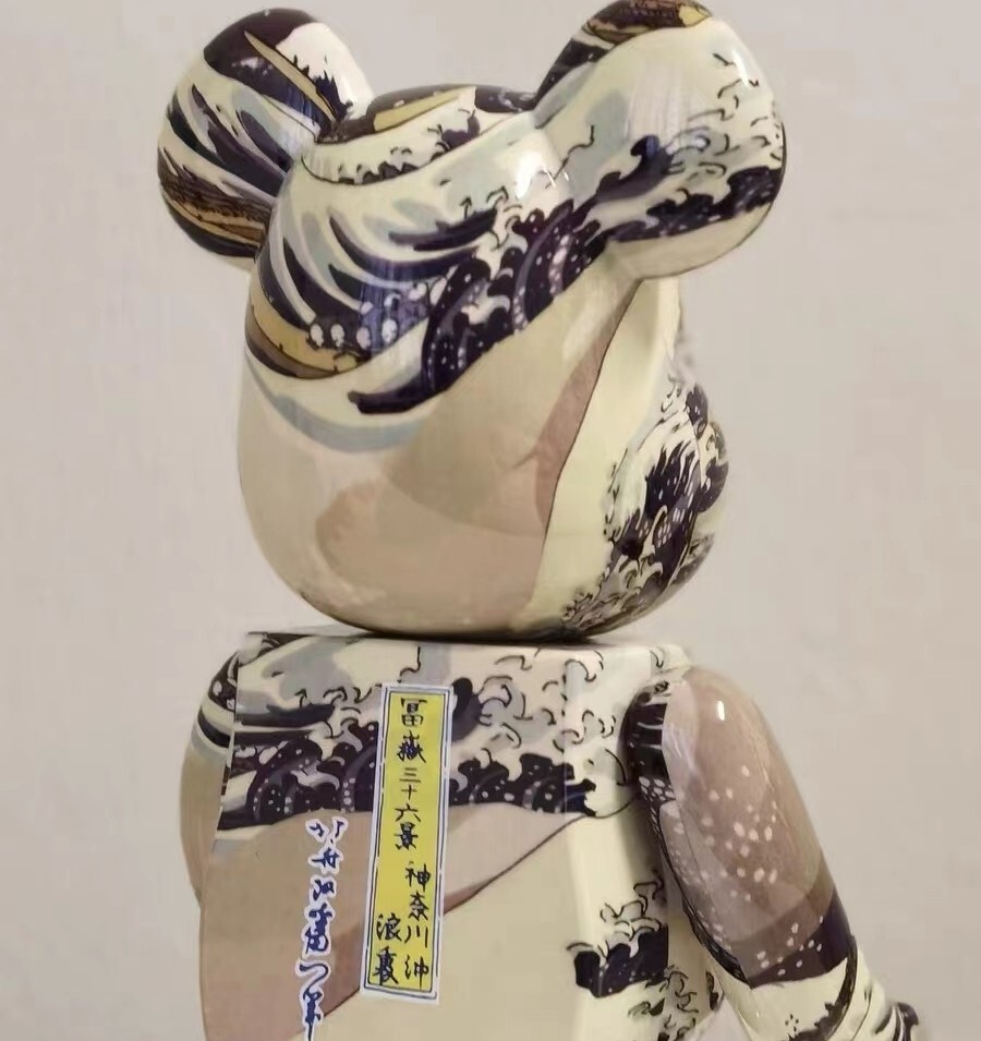 400arbrick Surfing(The Great Wave)Action Figure Decor Art Gift Collection Toy