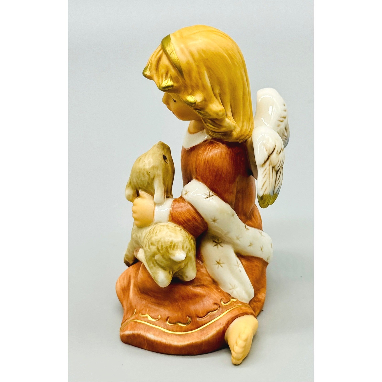 Goebel Little Shepherd Annual Angel 2001 Limited Edition Figurine 1238/20,000