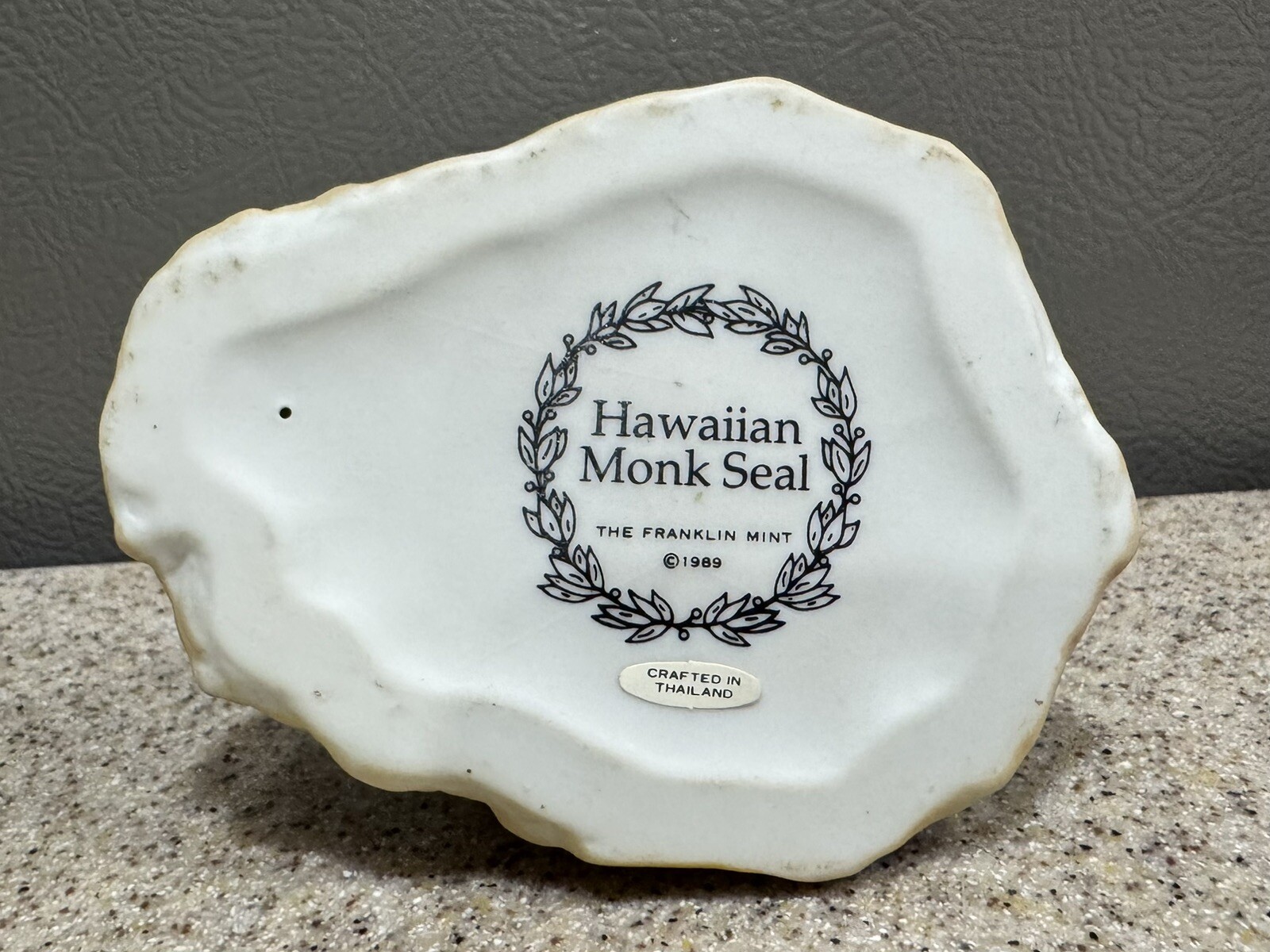 Vtg Franklin Mint Endangered Mother & Baby Hawaiian Monk Seals 1989 3.5″ in VGC