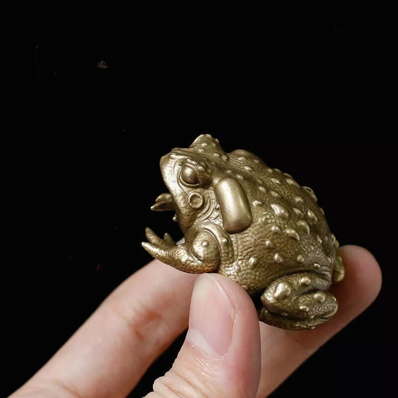 New Bronze Sculpture of Solid Brass Toad Small Ornament Toy
