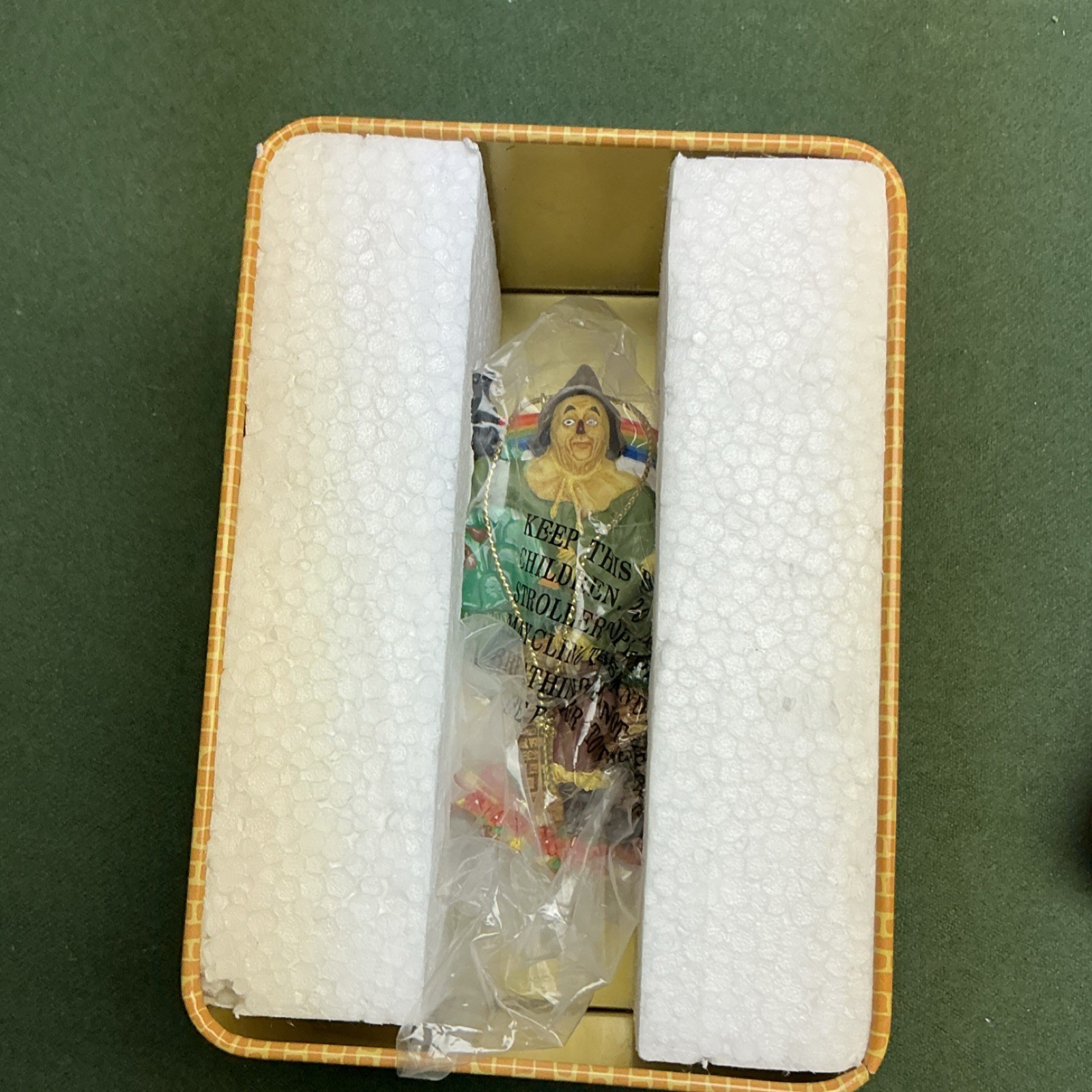 The San Francisco Music Box Company Scarecrow Wizard of Oz Resin Figurine Boxed