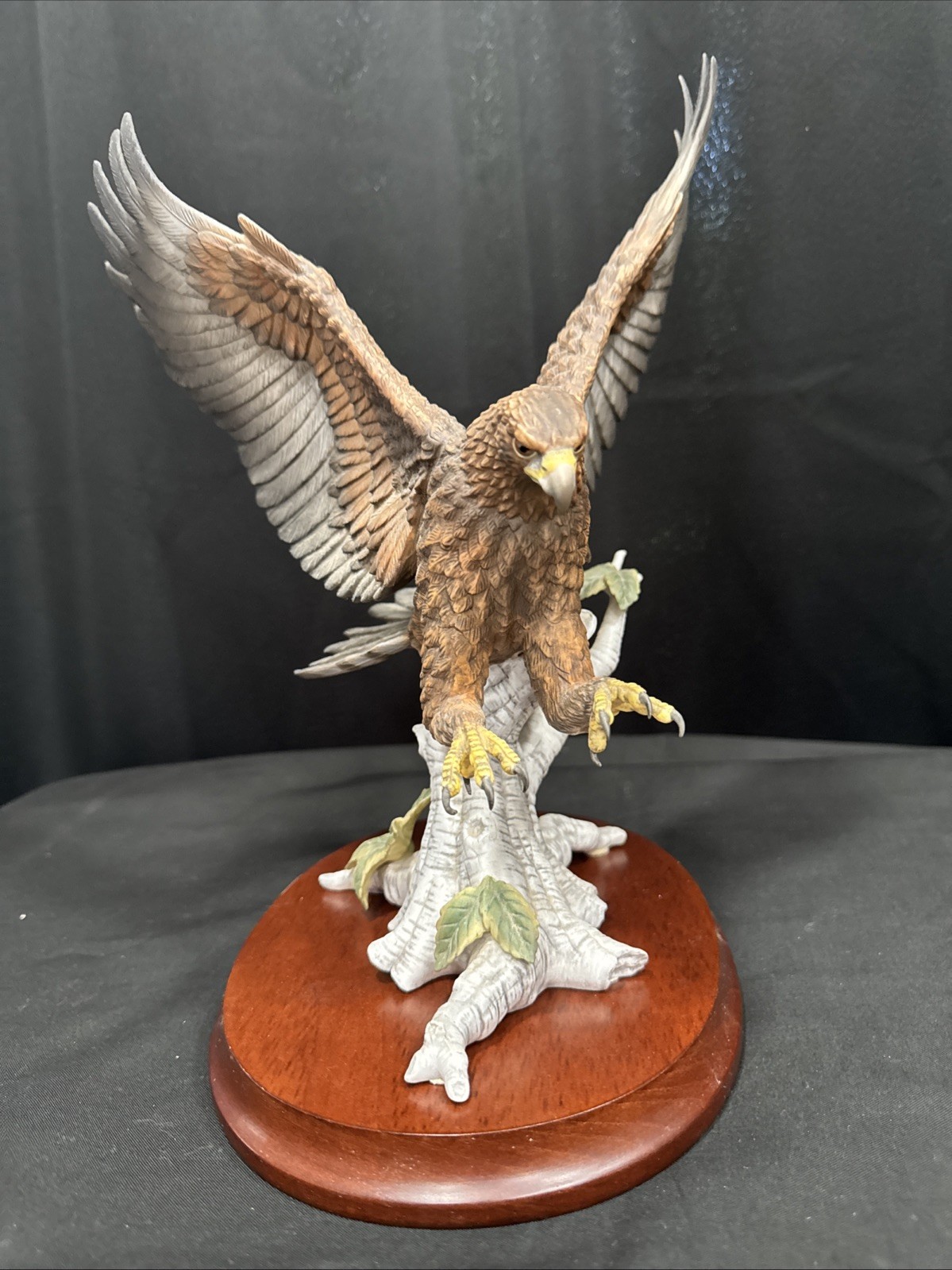 Lenox Eagle of Glory Kings of the Sky Smithsonian Porcelain Eagle w/ COA Base