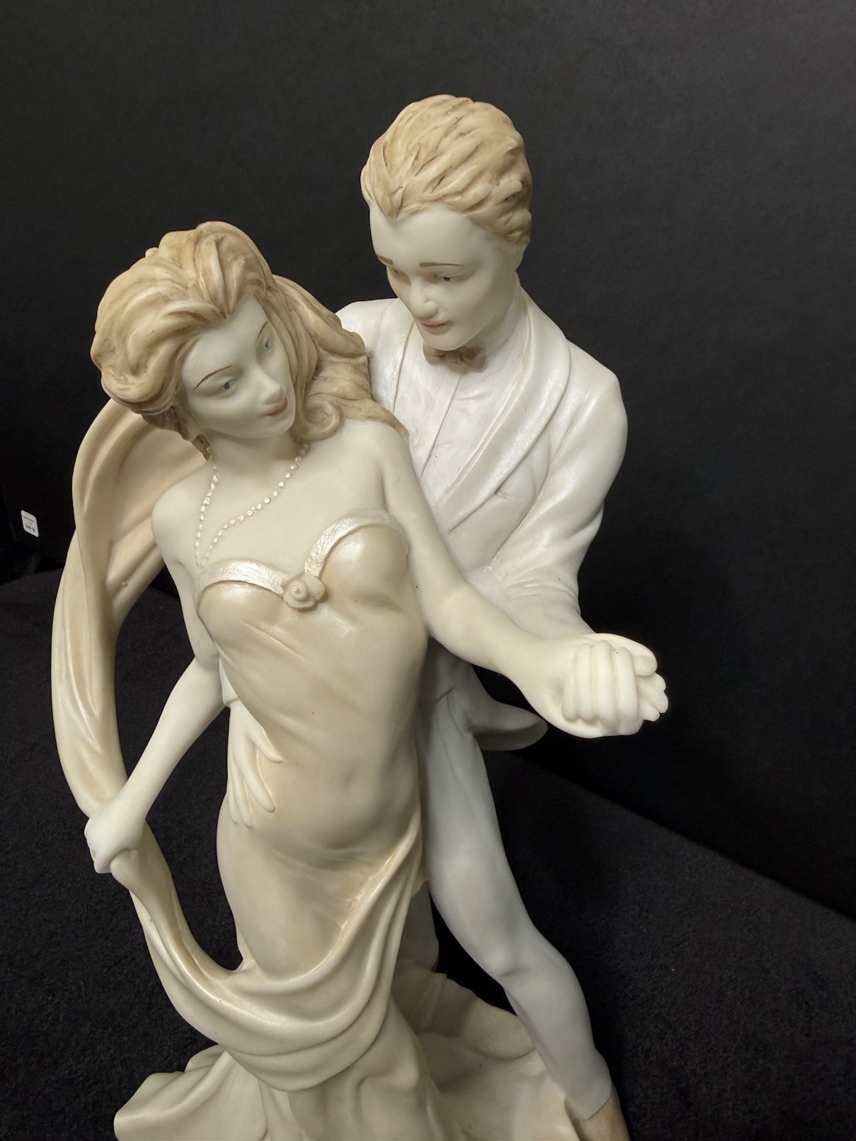 Vittoria Collezione Made in Italy 15.5”Romantic Dancing Couple Sculpture Statue