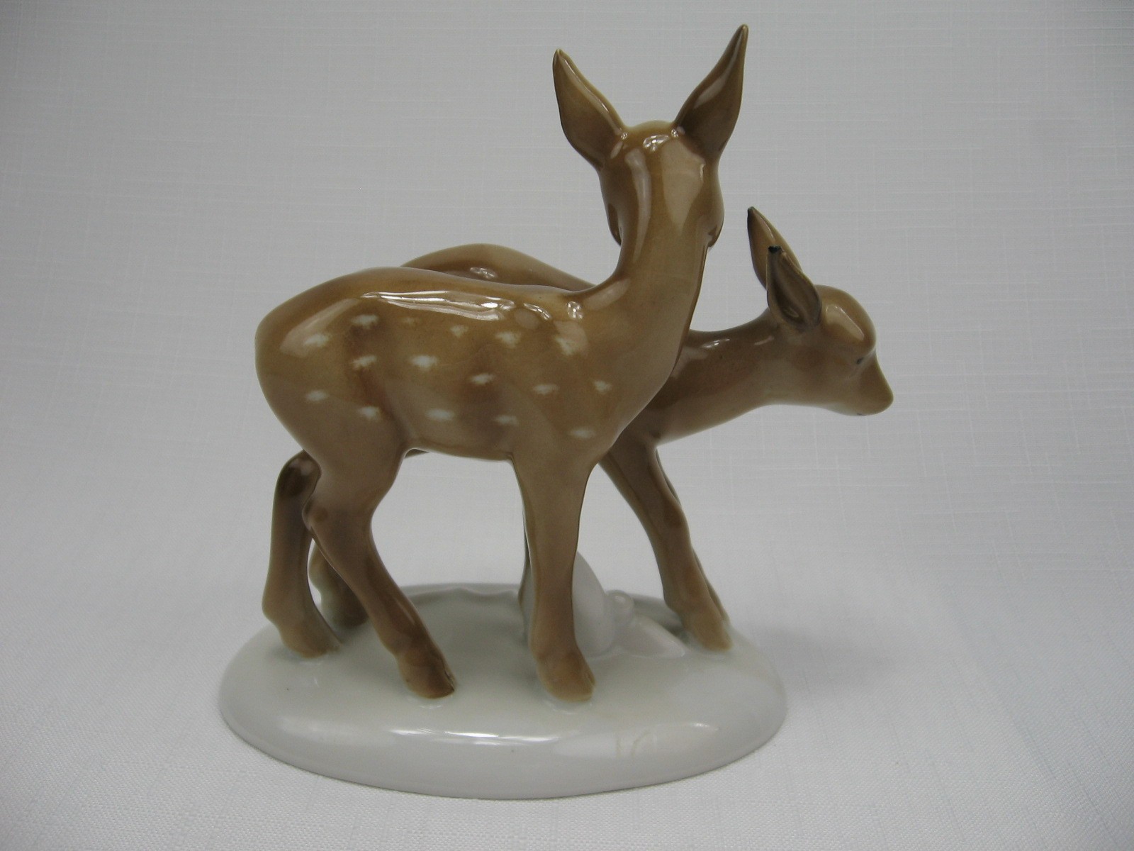 Vintage deer spotted doe and fawn porcelain figurine Germany 4 1/2″ x 2 5/8″