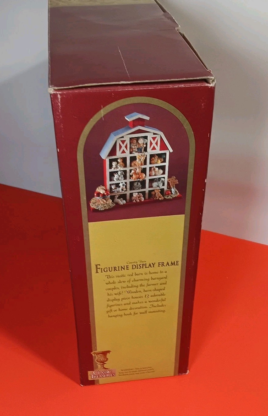 Red Wood Country Barn Display Shadow Box Hang Or Sit On Shelf Animals & Farmers