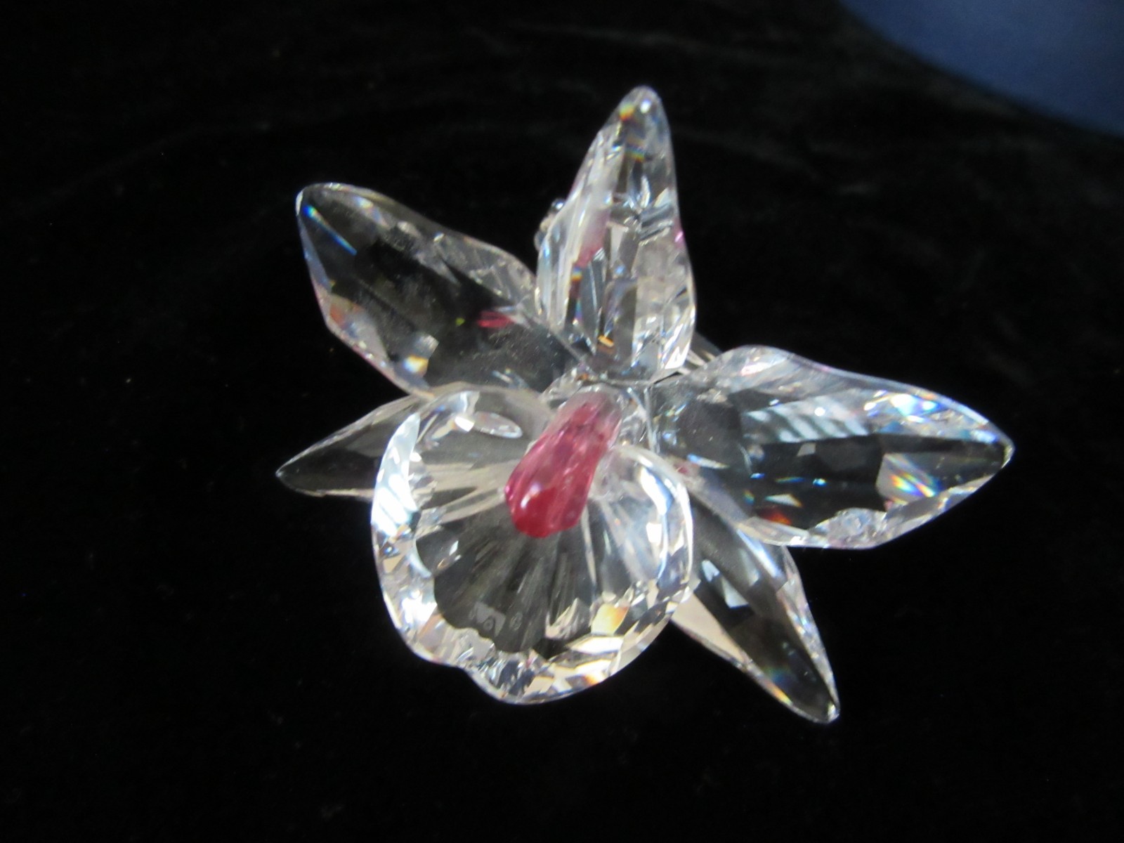 SWAROVSKI Crystal Orchid-pink # 200287 yr. 2004 in the original box