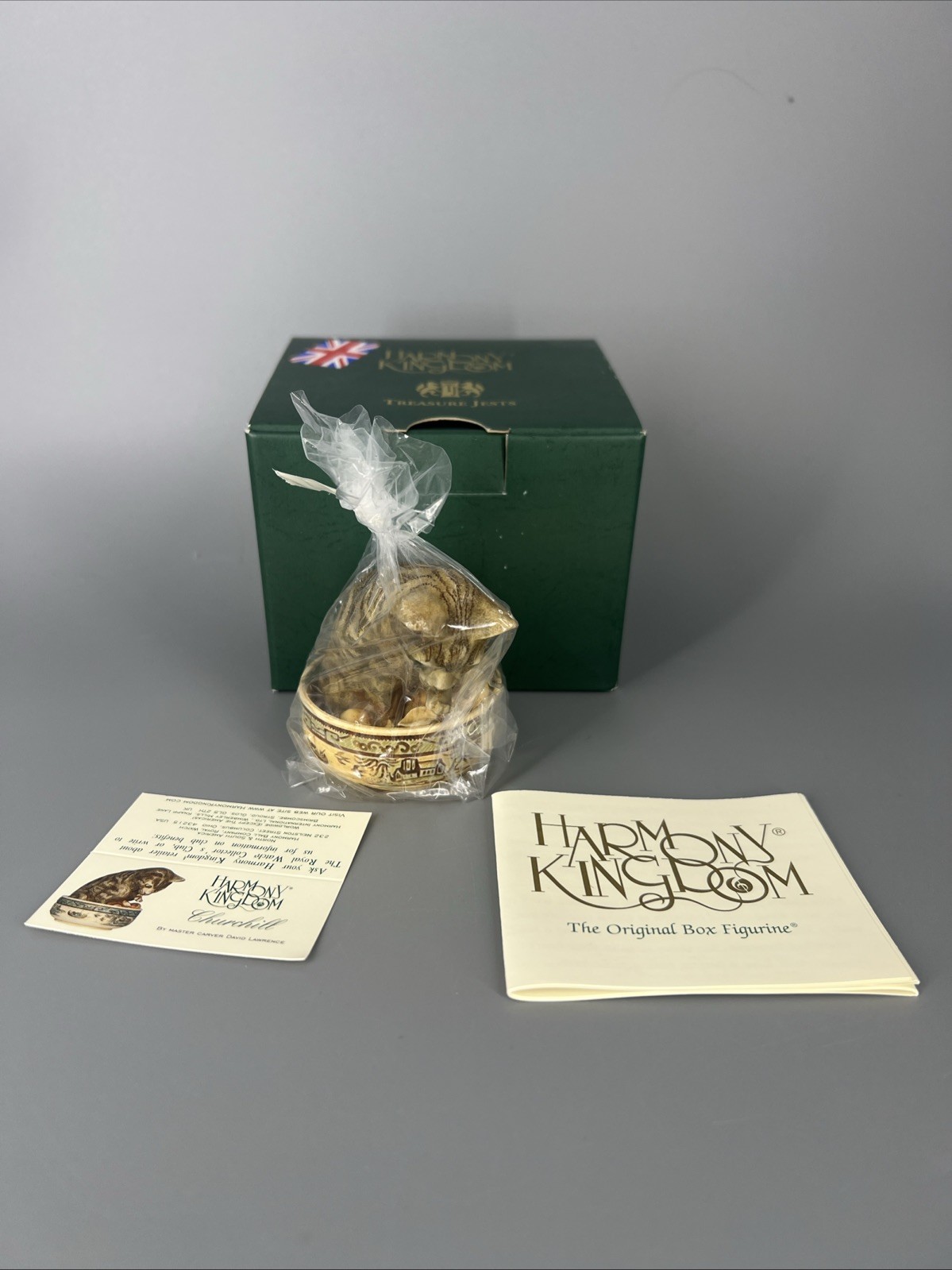 Harmony Kingdom Churchill UK Made Marble Resin Cat in Bowl 0665 Figurine