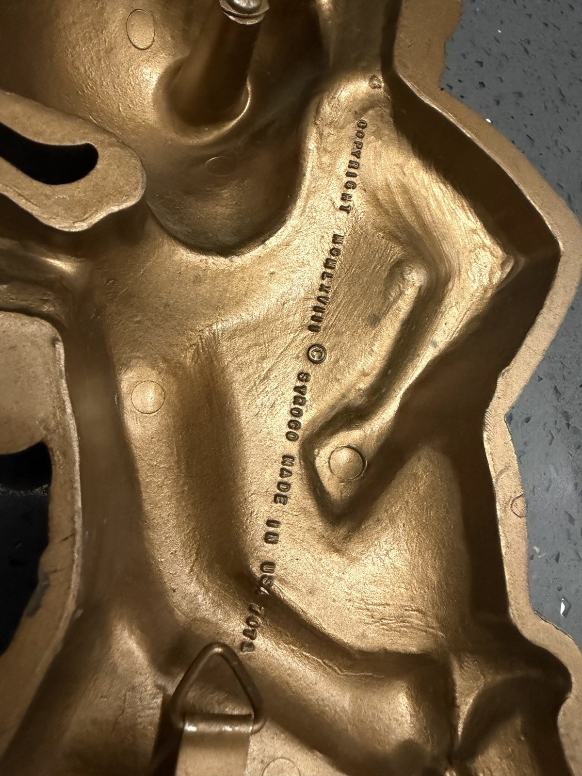 Vtg Cherubs Angels Wall Hanging Decor Gold Playing Horn Set of 2