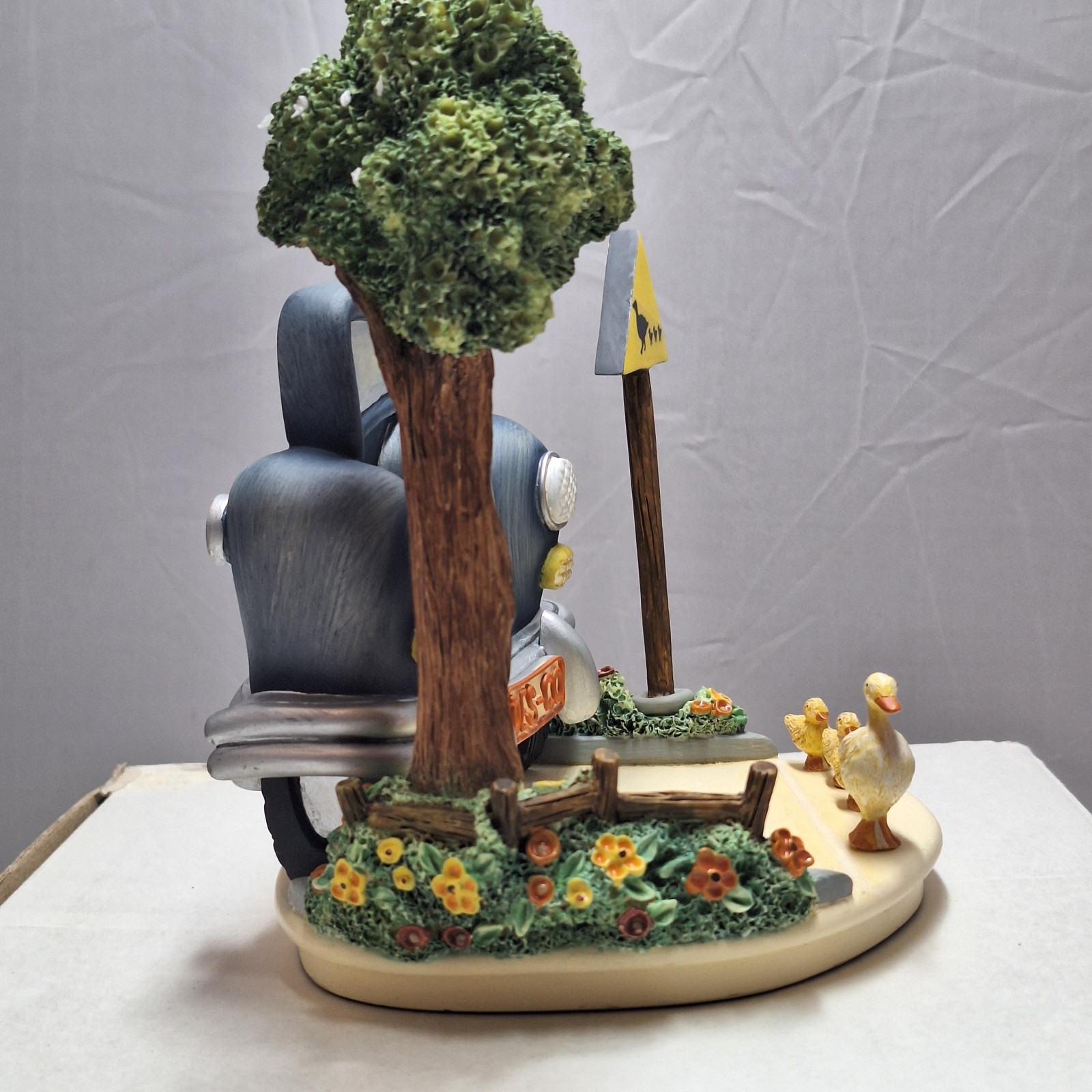 Hummelscape Goebel DUCK CROSSING 1999 Display Only piece COA & Styrofoam Box