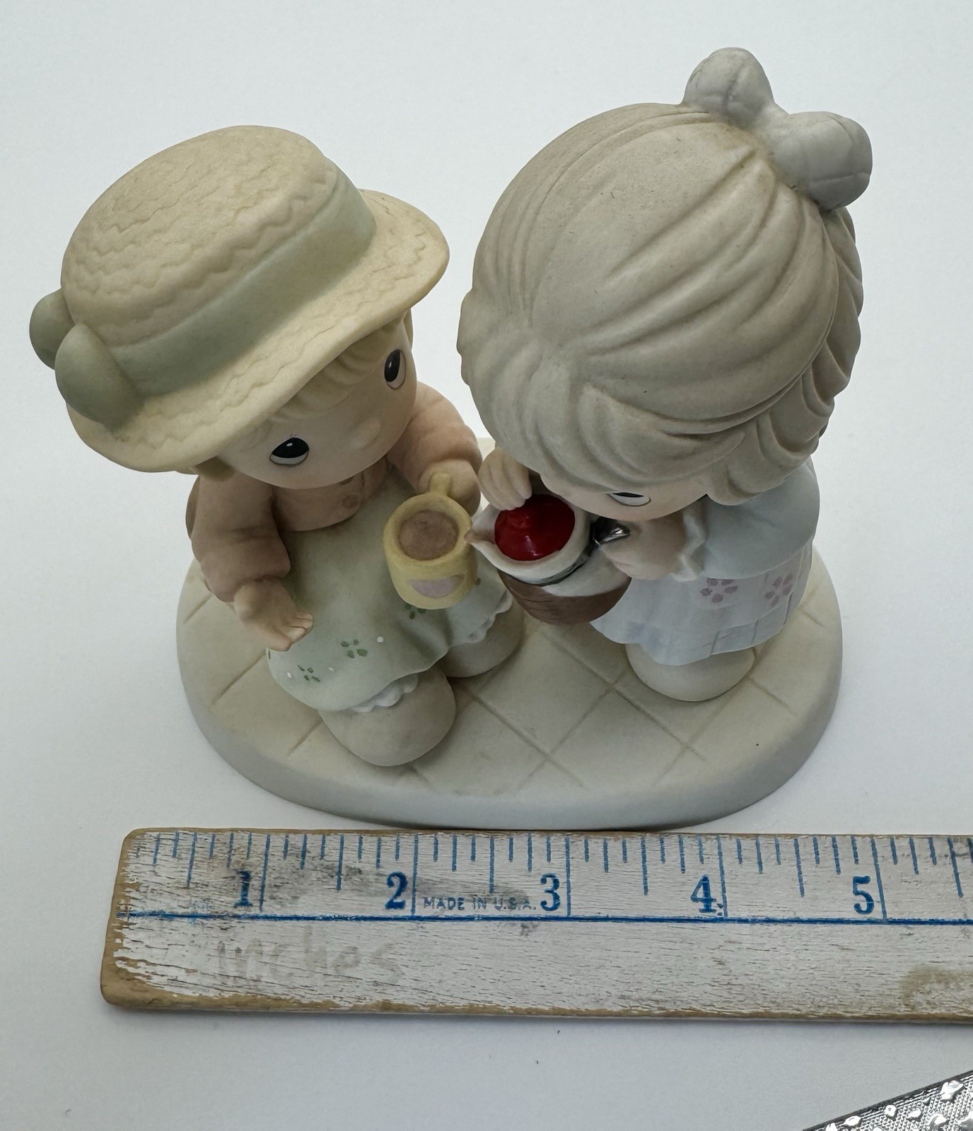 Precious Moments Figurine Grounds For A Great Friendship 2002 Girls Share Coffee